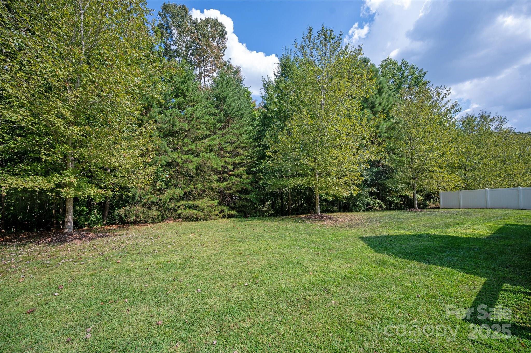 945 Vogel Way