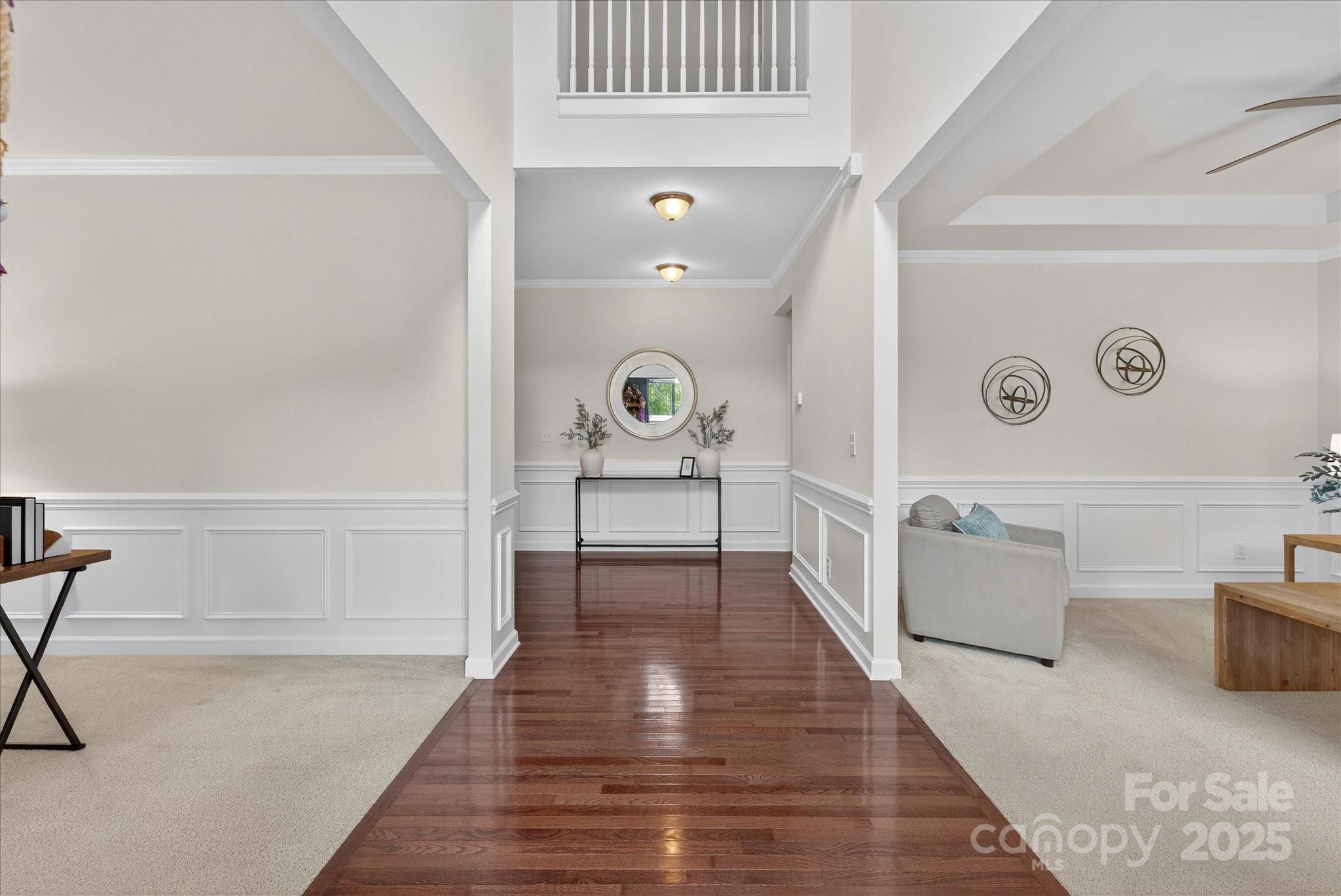 945 Vogel Way
