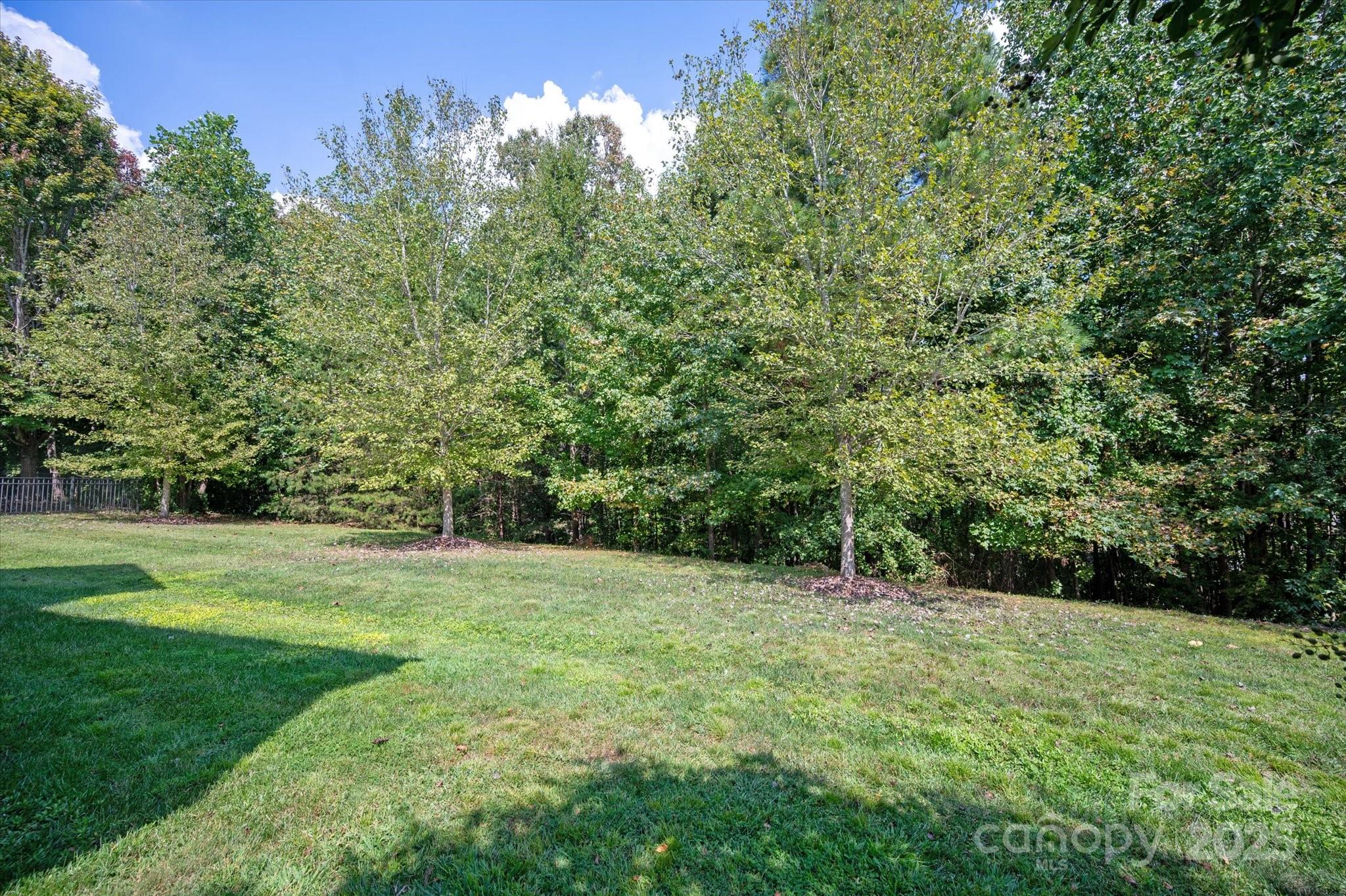945 Vogel Way