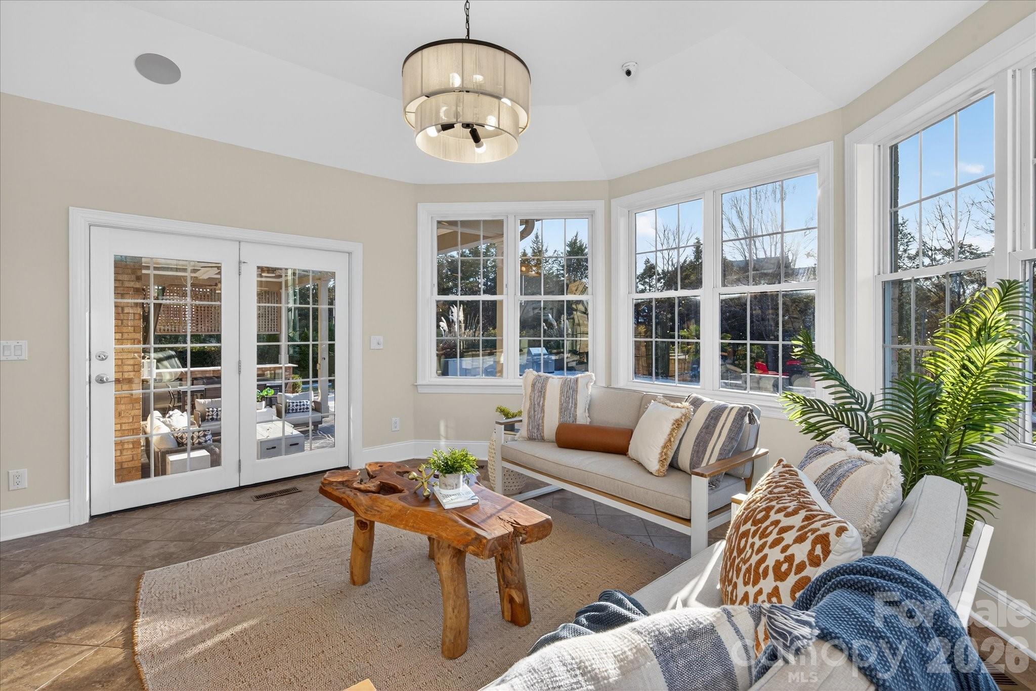 840 Wandering Way Drive