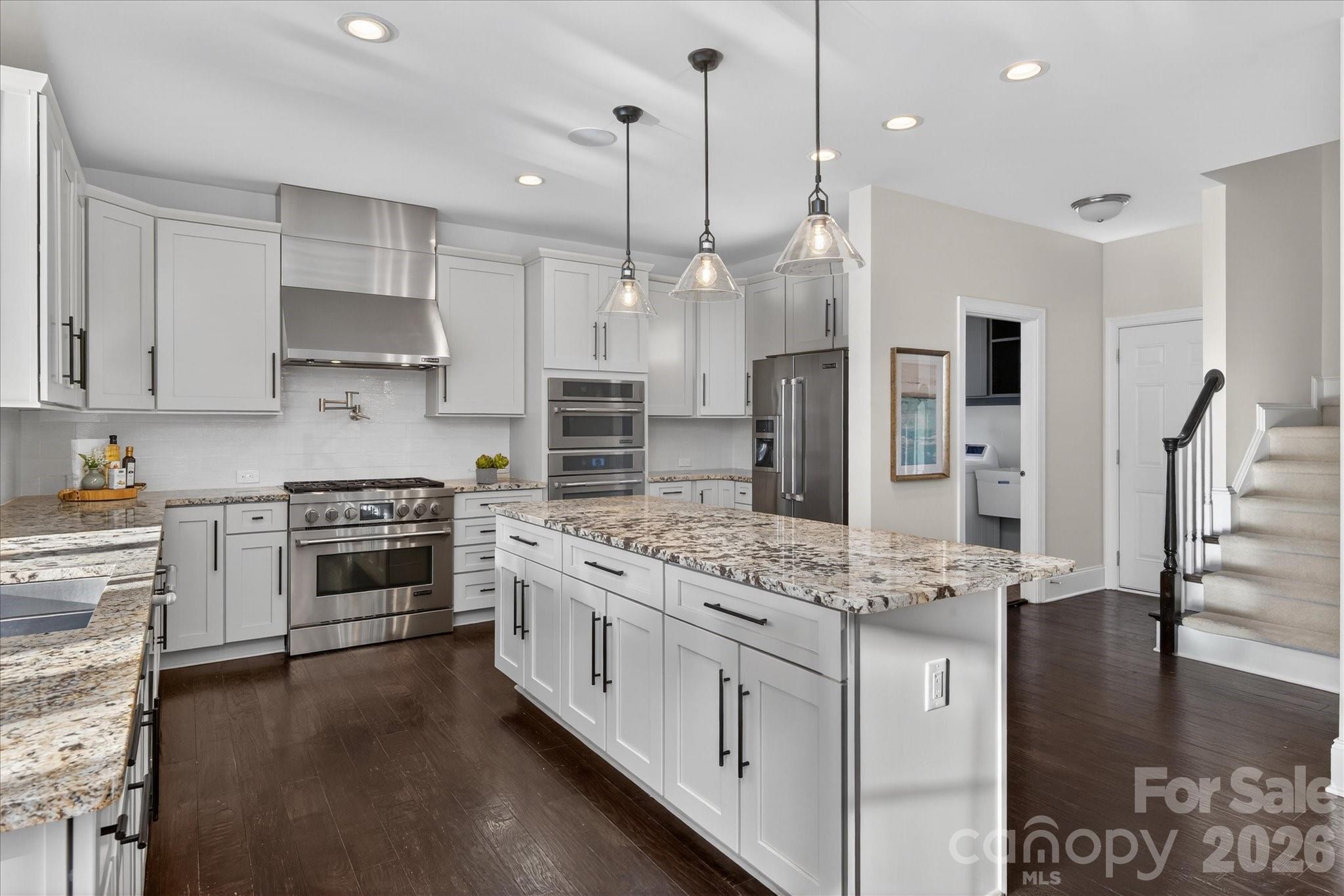 840 Wandering Way Drive