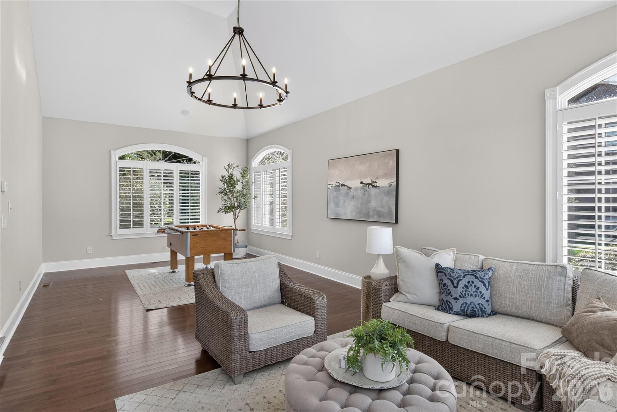 845 Wandering Way Drive