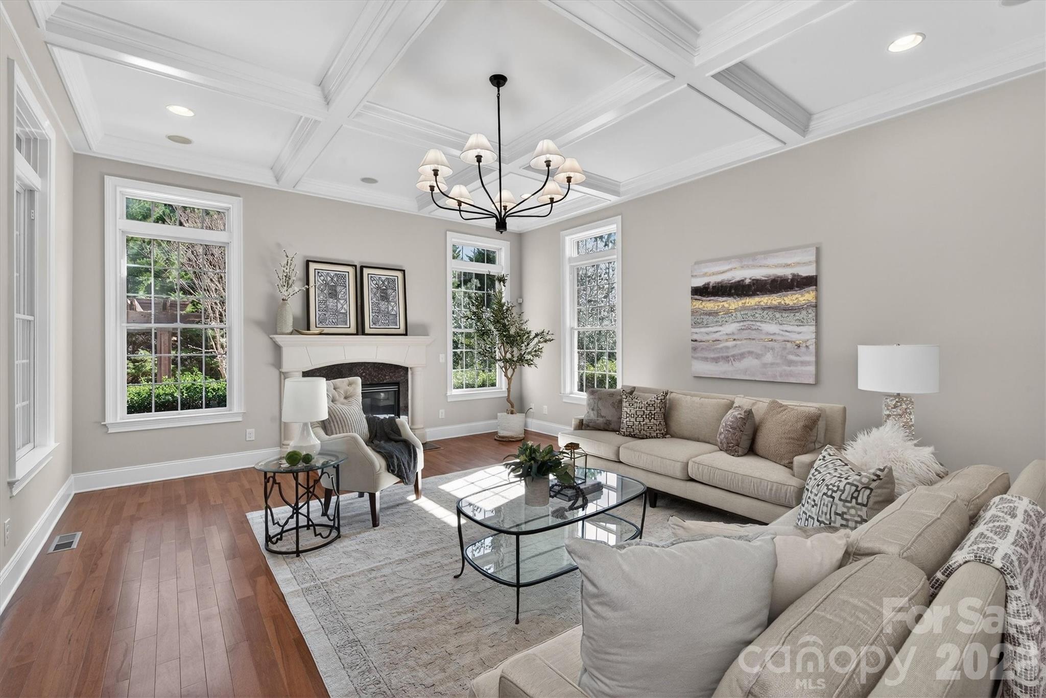 845 Wandering Way Drive