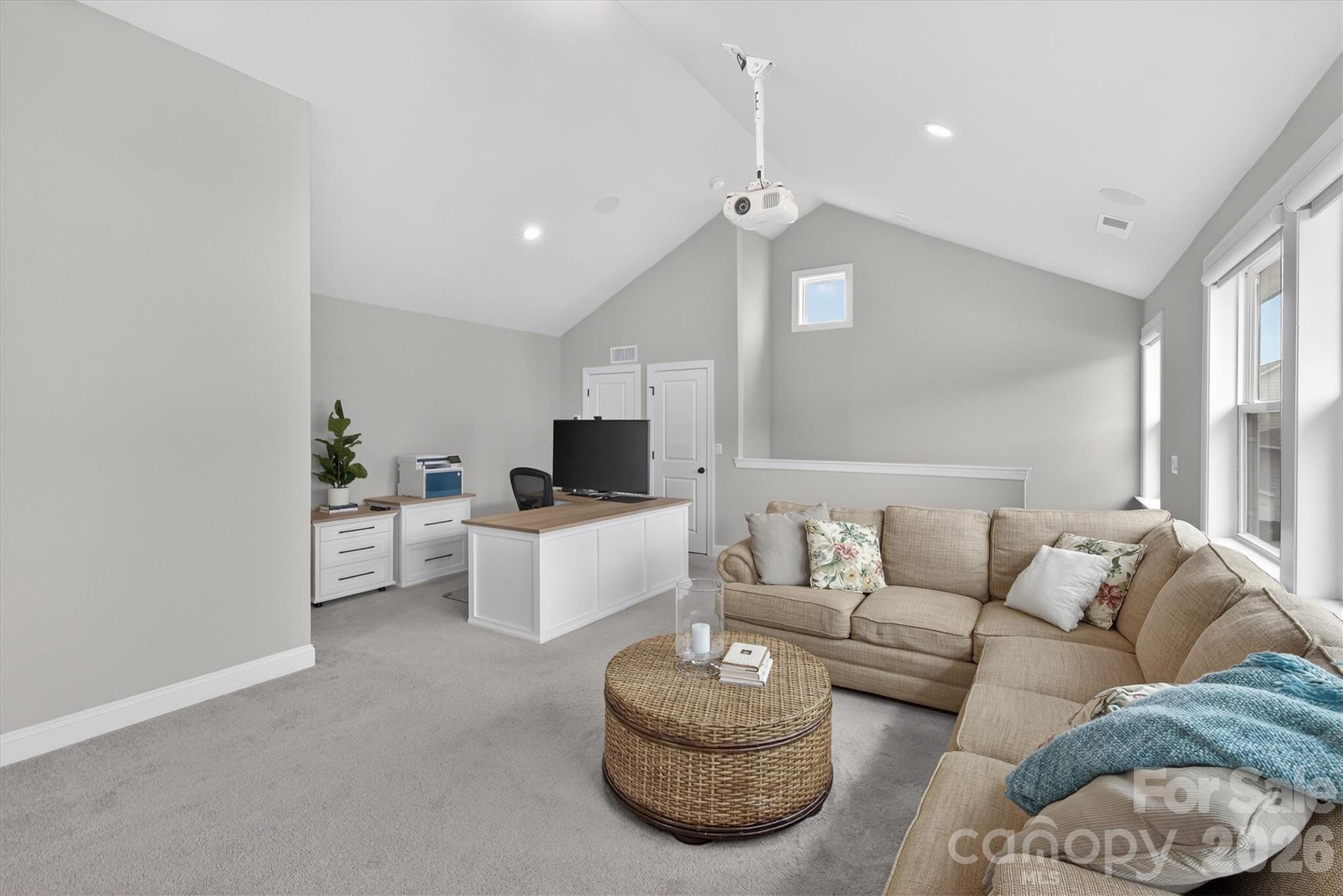 7712 Waverly Walk Avenue