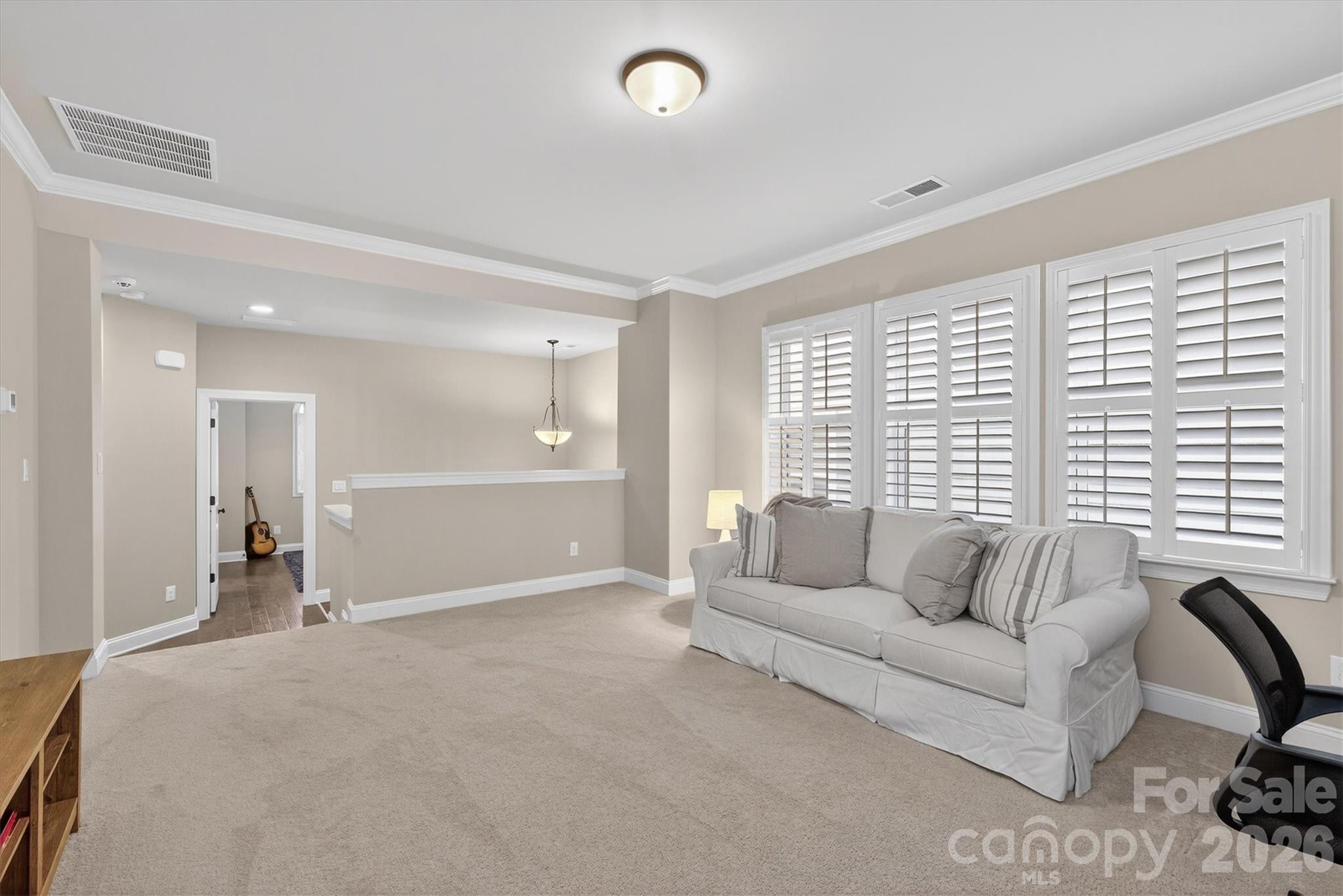 7712 Waverly Walk Avenue