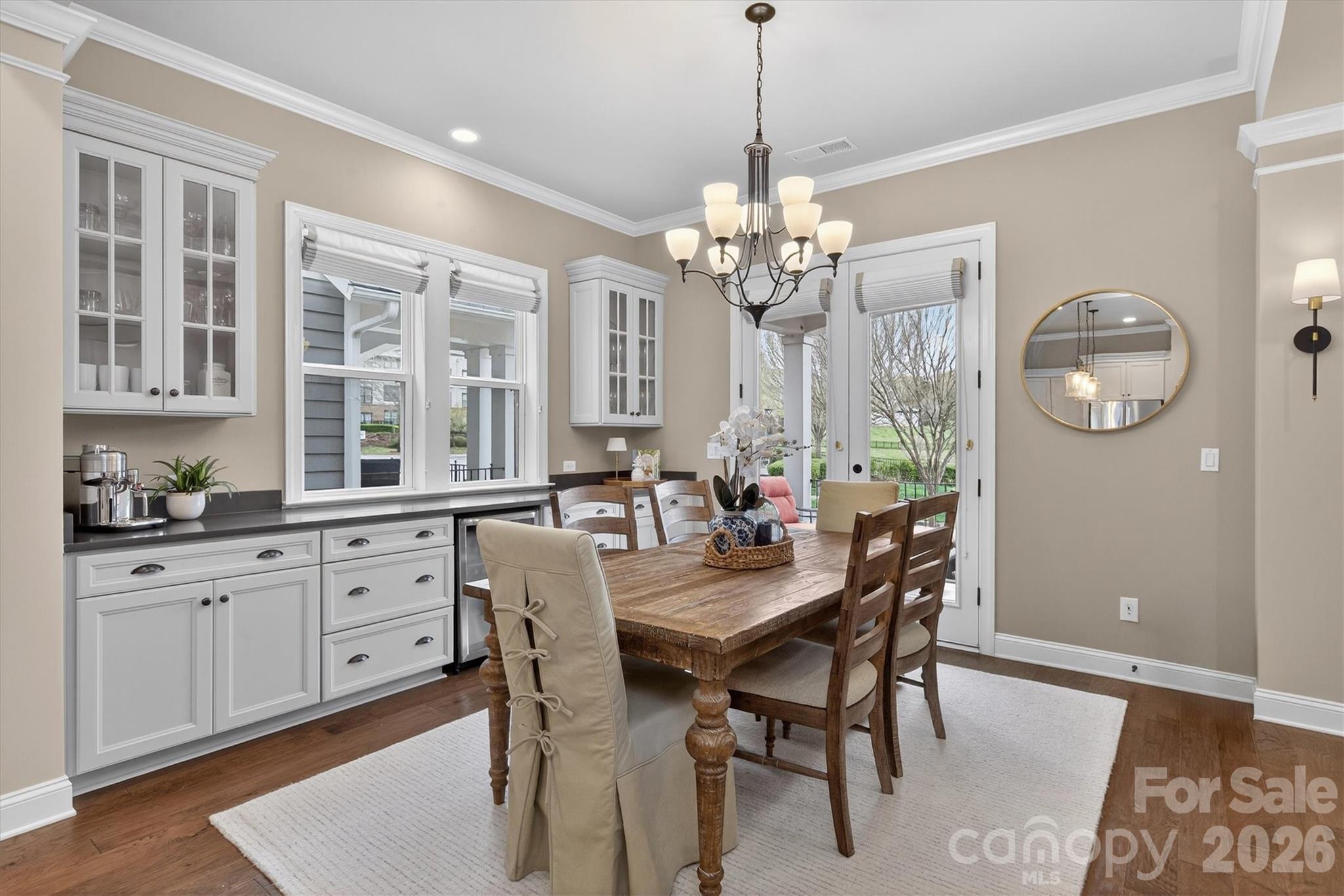 7712 Waverly Walk Avenue