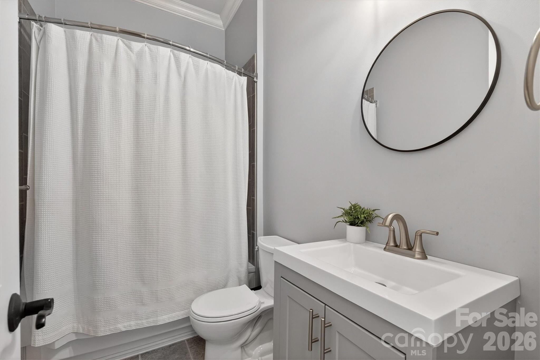 1401 Lookout Circle