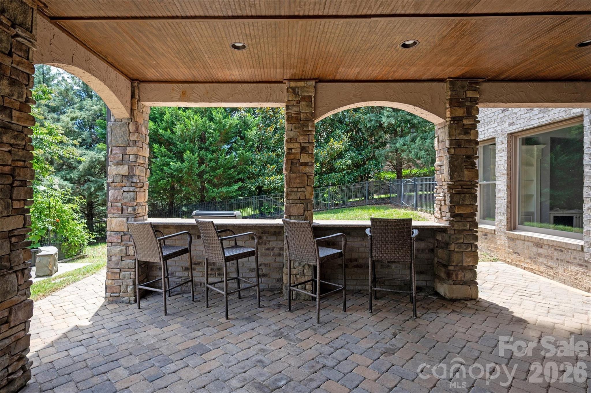 1401 Lookout Circle