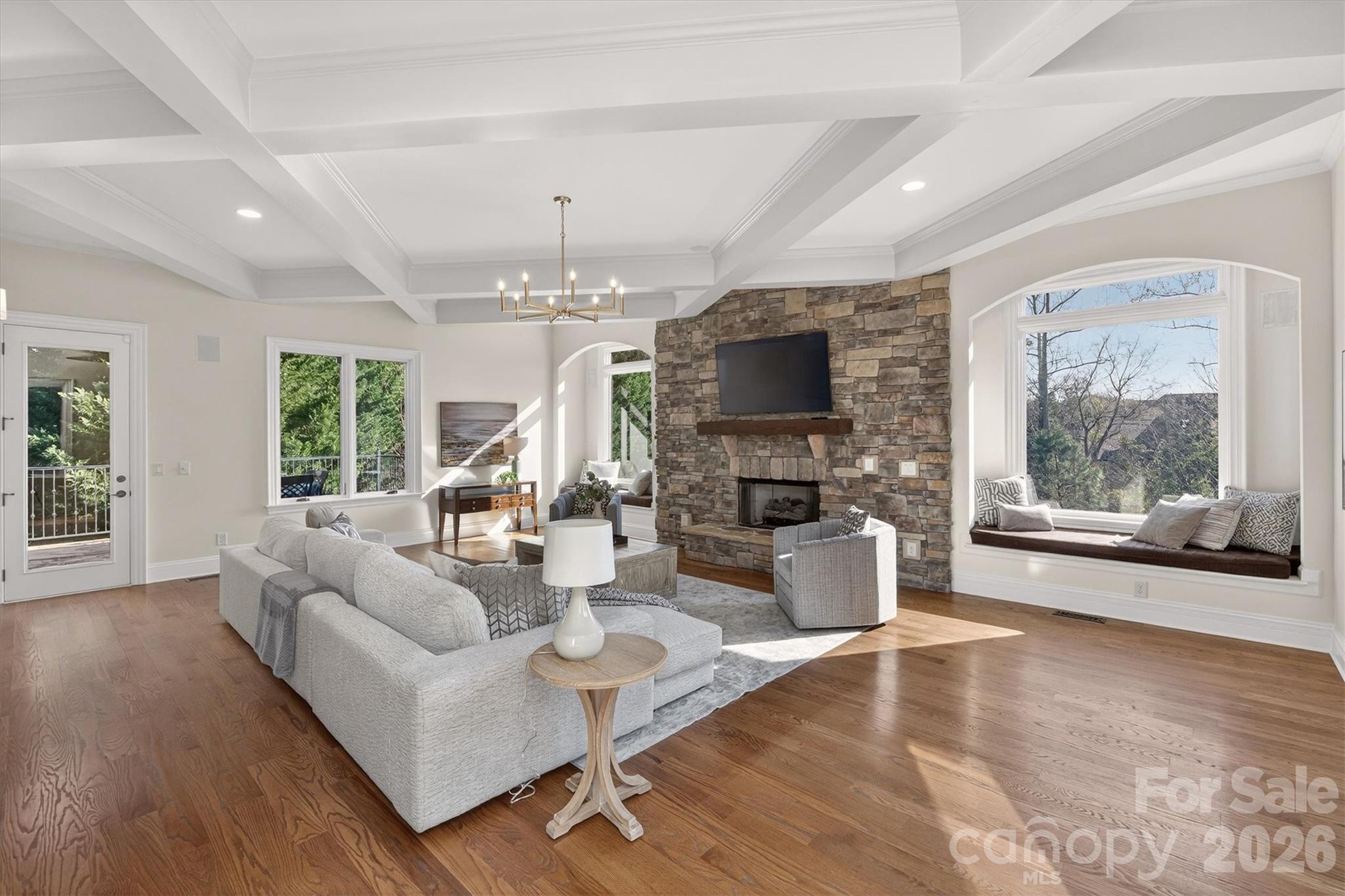 1401 Lookout Circle