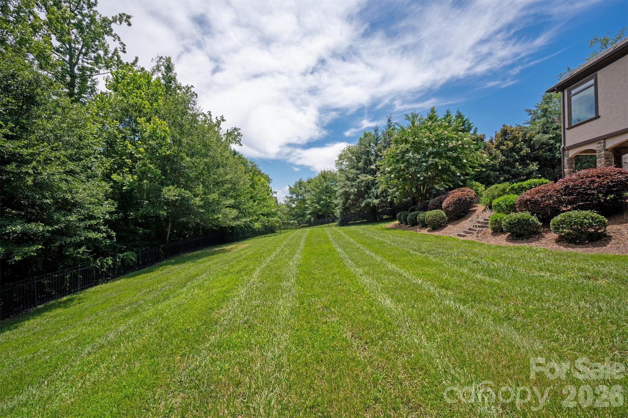 1401 Lookout Circle