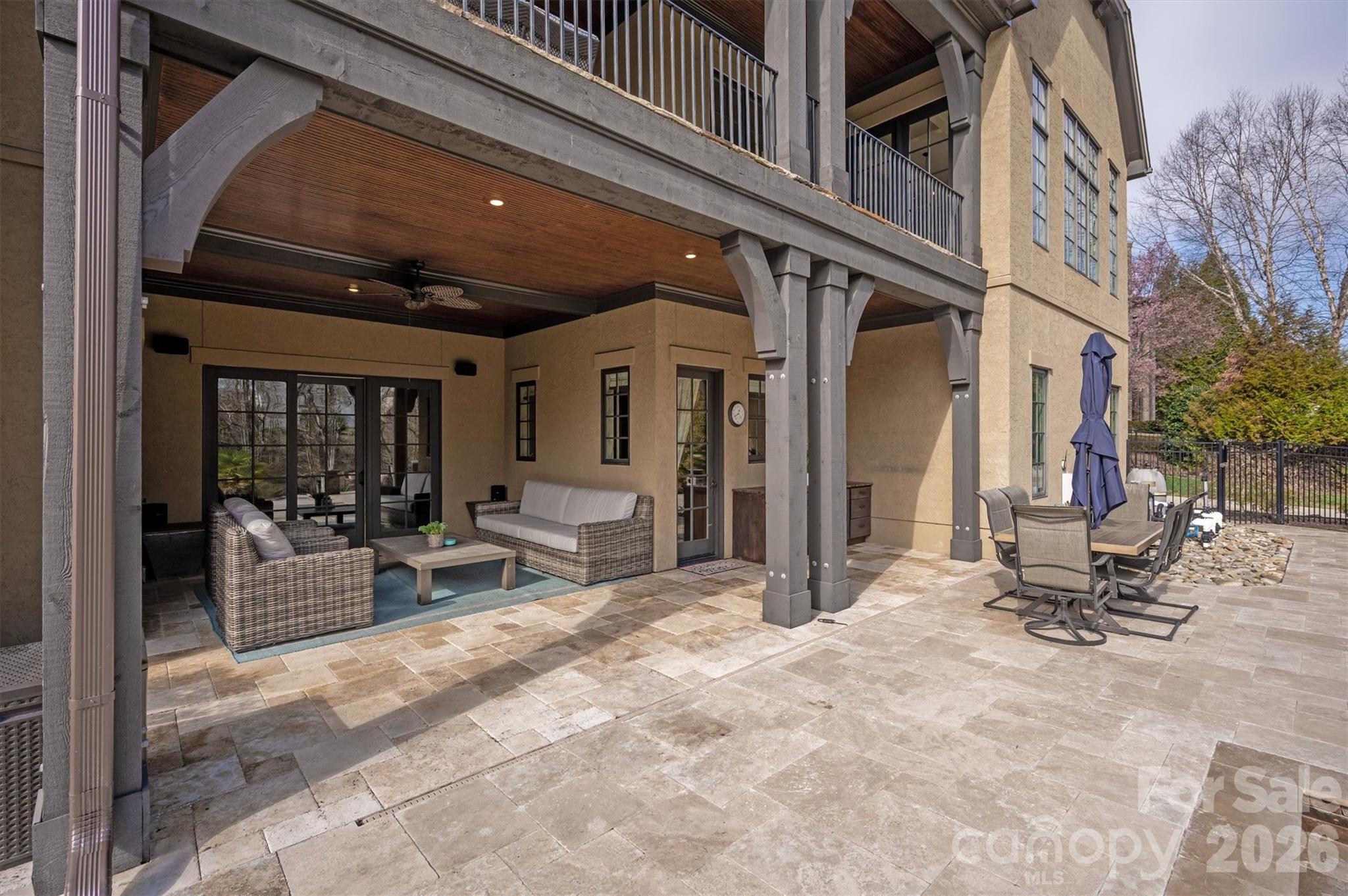 1915 Smarty Jones Drive