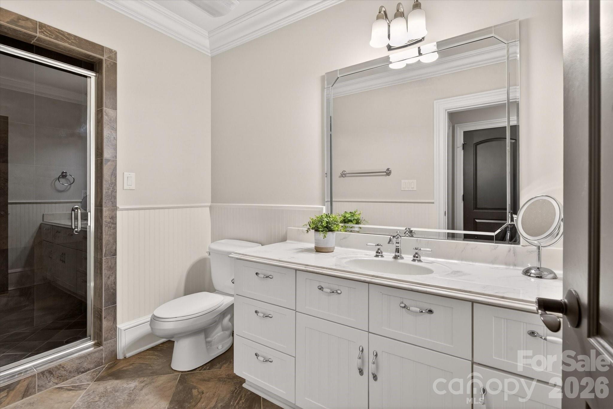 1629 Lookout Circle