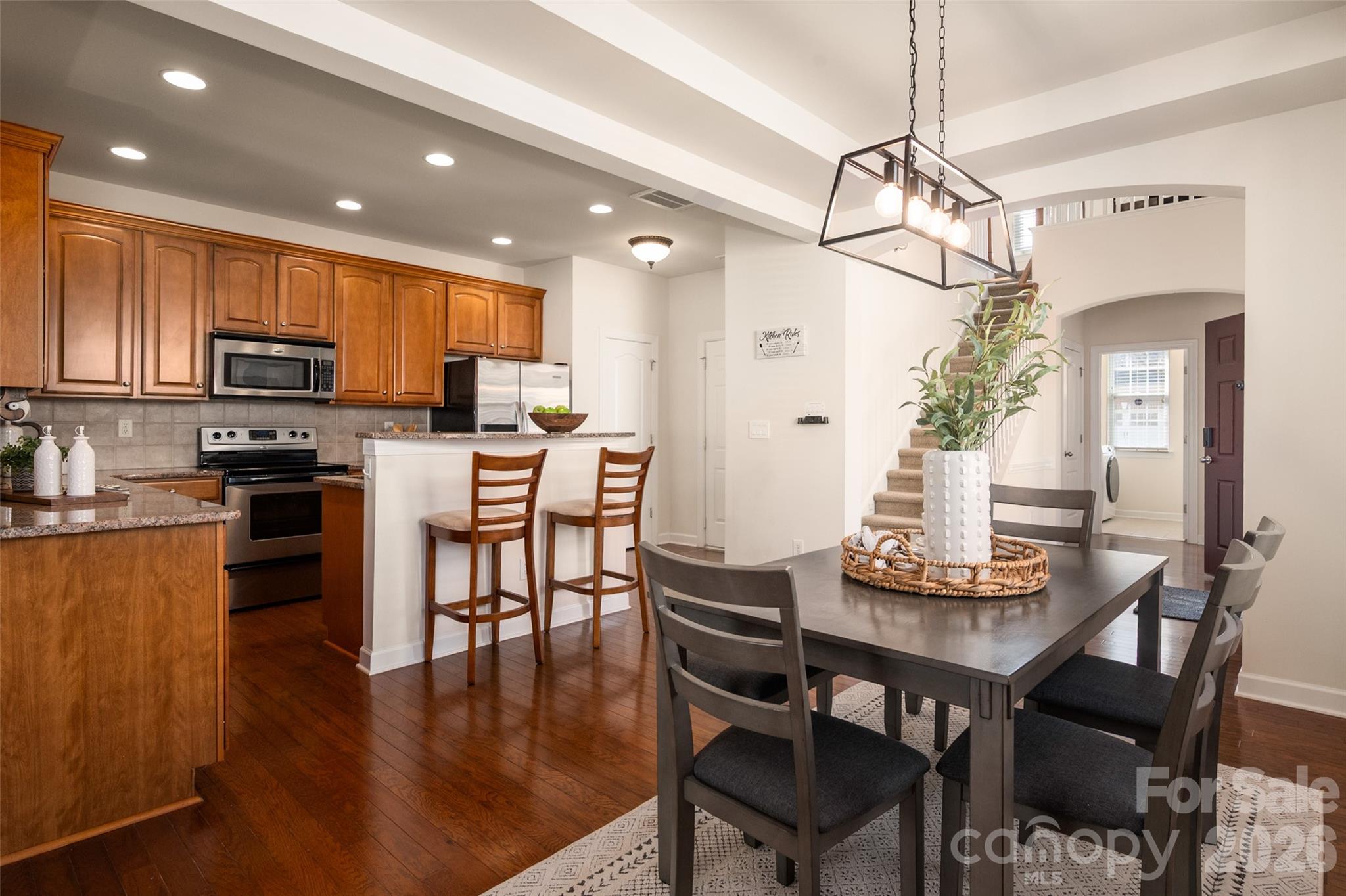 11021 Lucky Horseshoe Lane