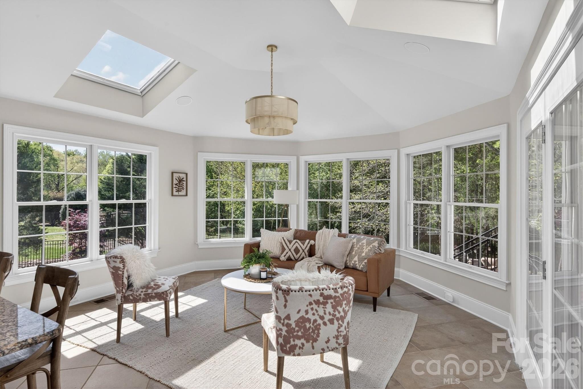 804 Wandering Way Drive