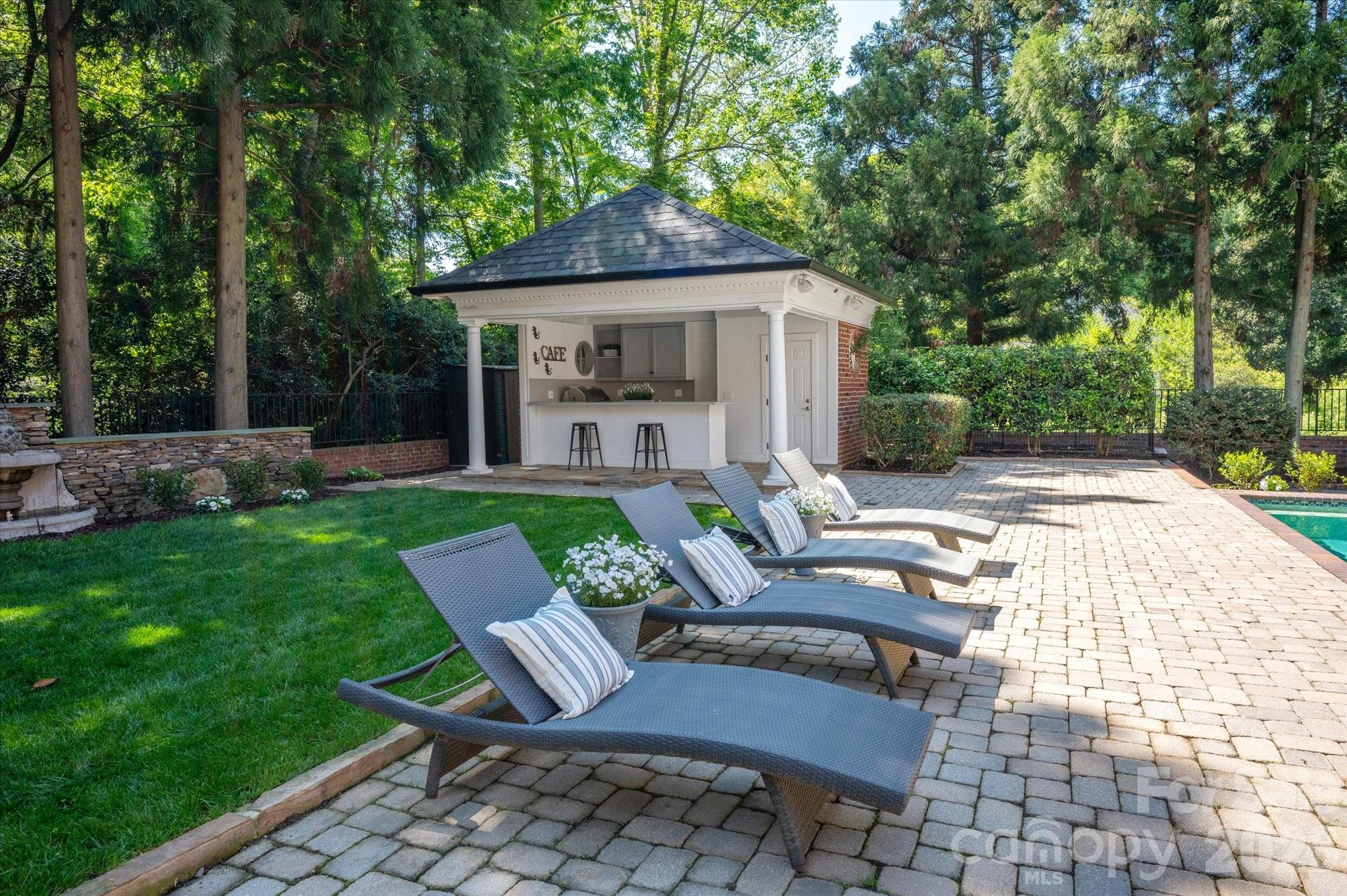 3314 Leamington Lane