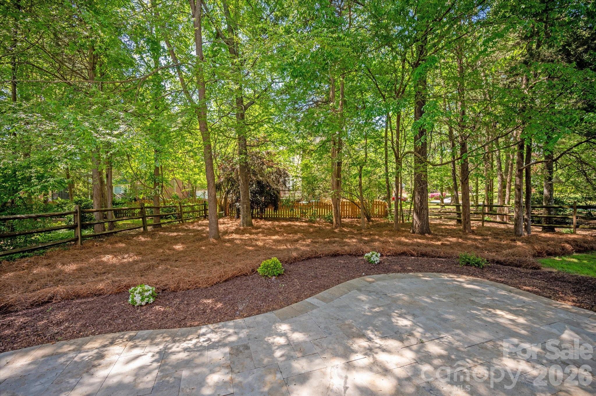 8700 Edgewater Court
