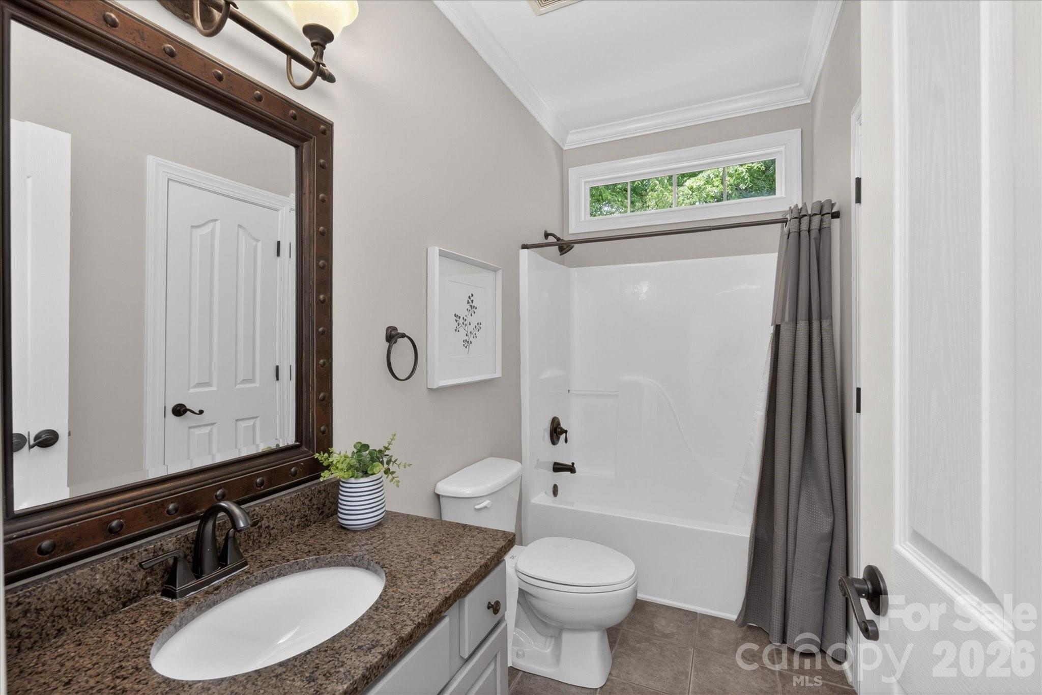 8700 Edgewater Court