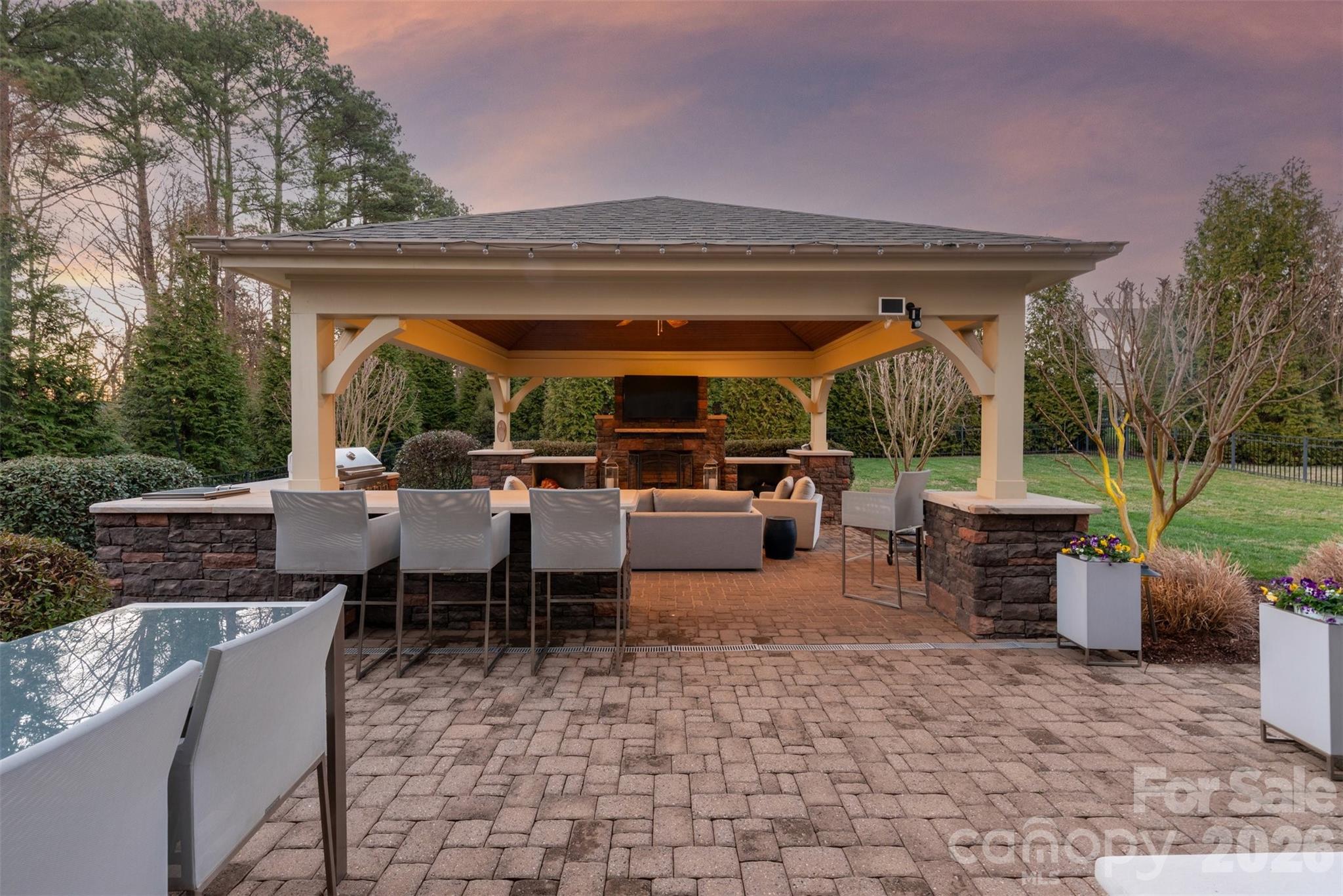 18502 Clavemorr Castle Court