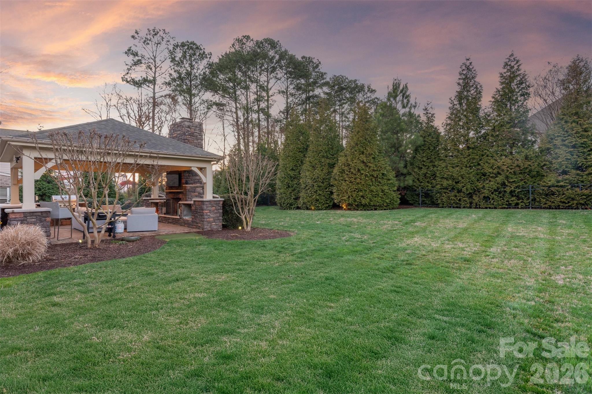 18502 Clavemorr Castle Court