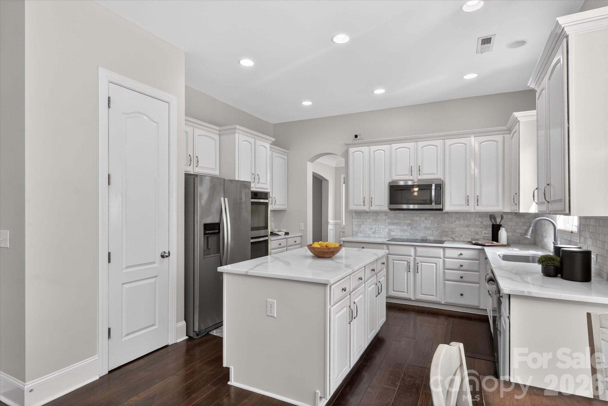 4936 Hawk Shadow Lane