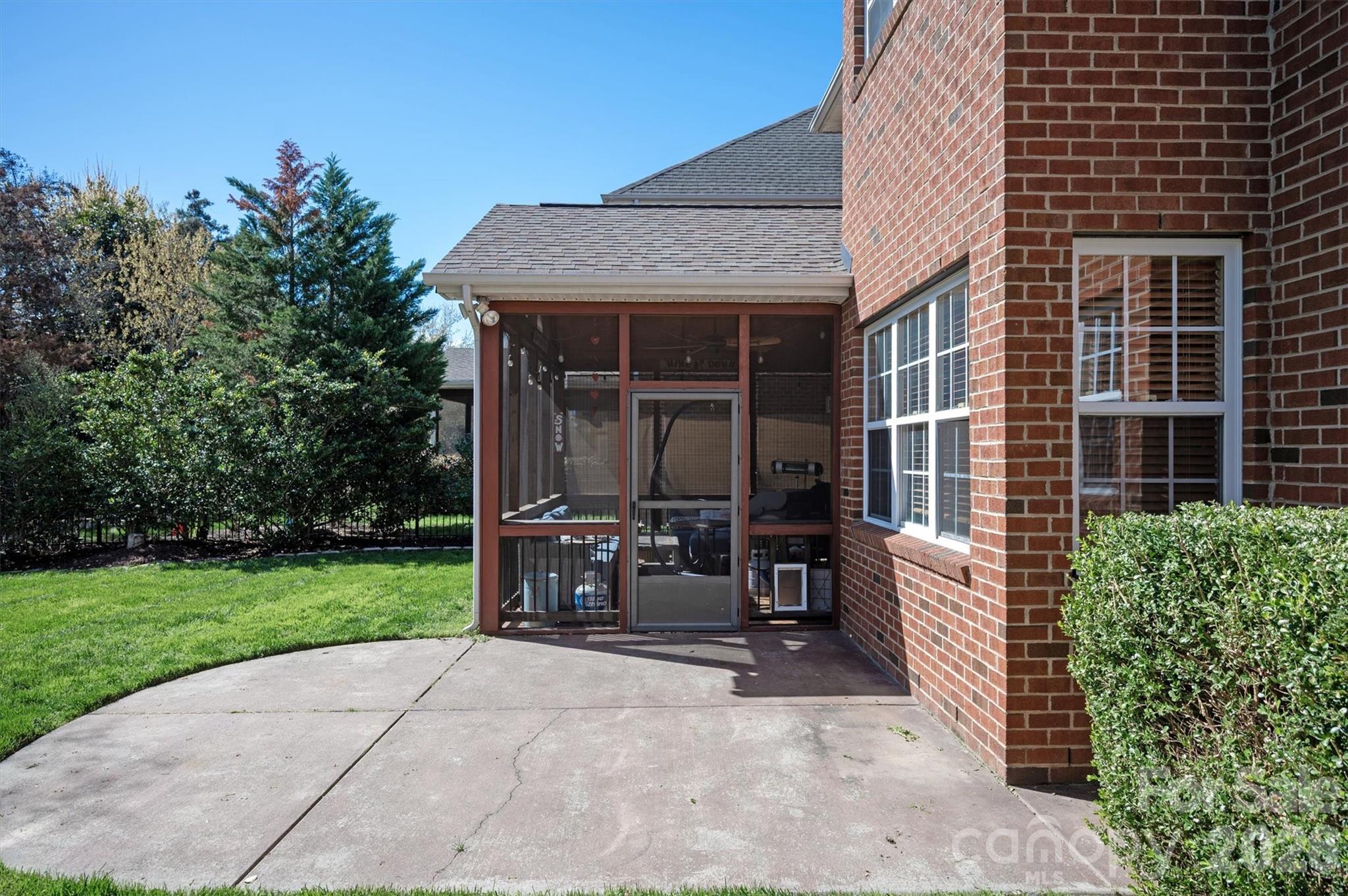 4936 Hawk Shadow Lane