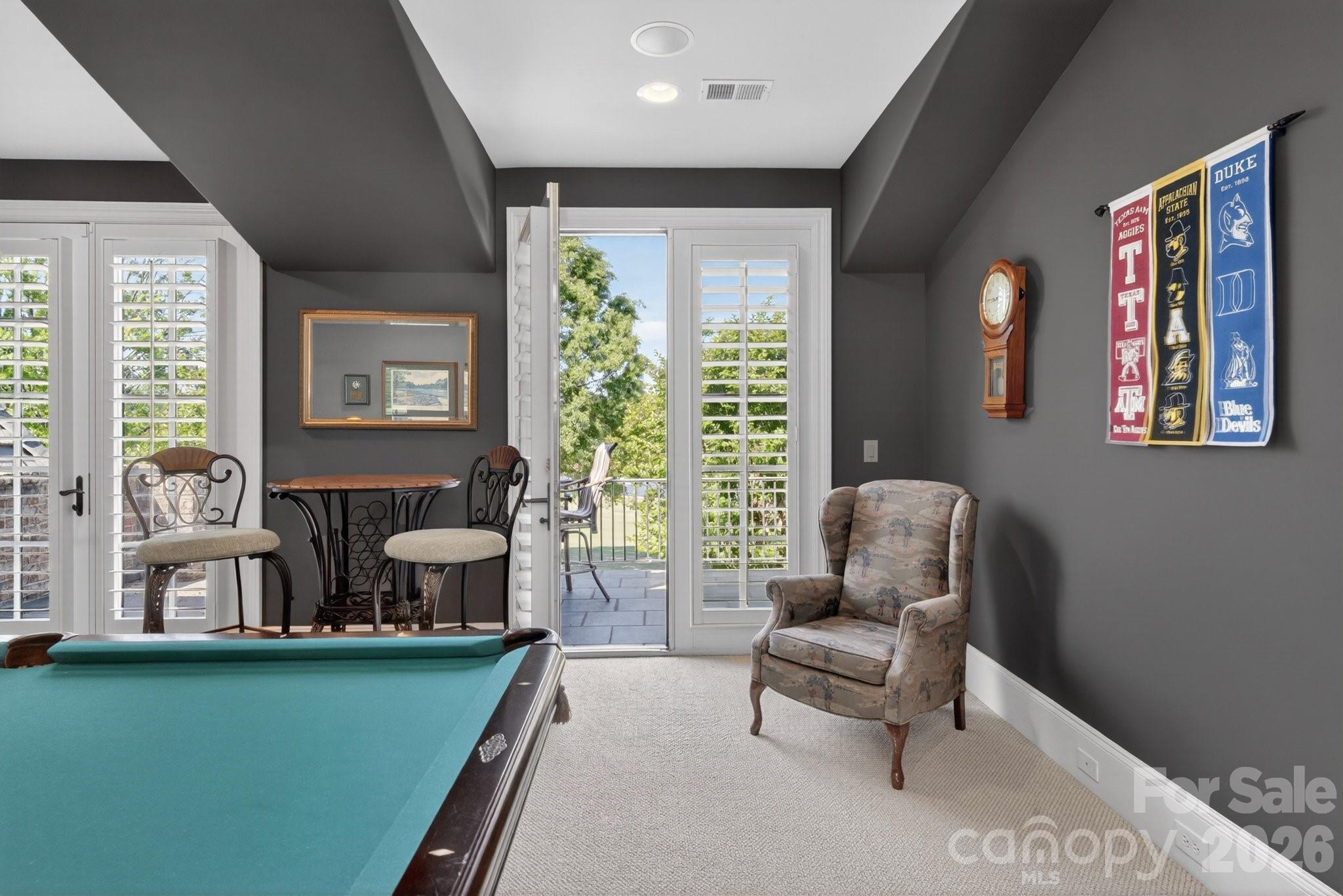 306 Royal Crescent Lane