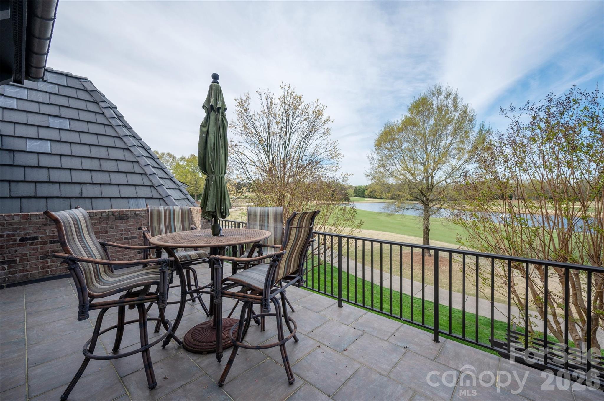 306 Royal Crescent Lane