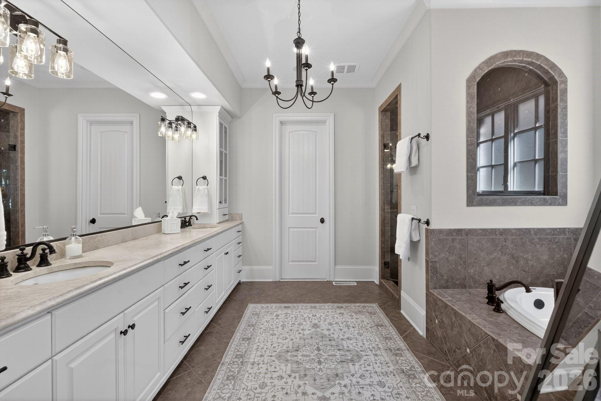 306 Royal Crescent Lane