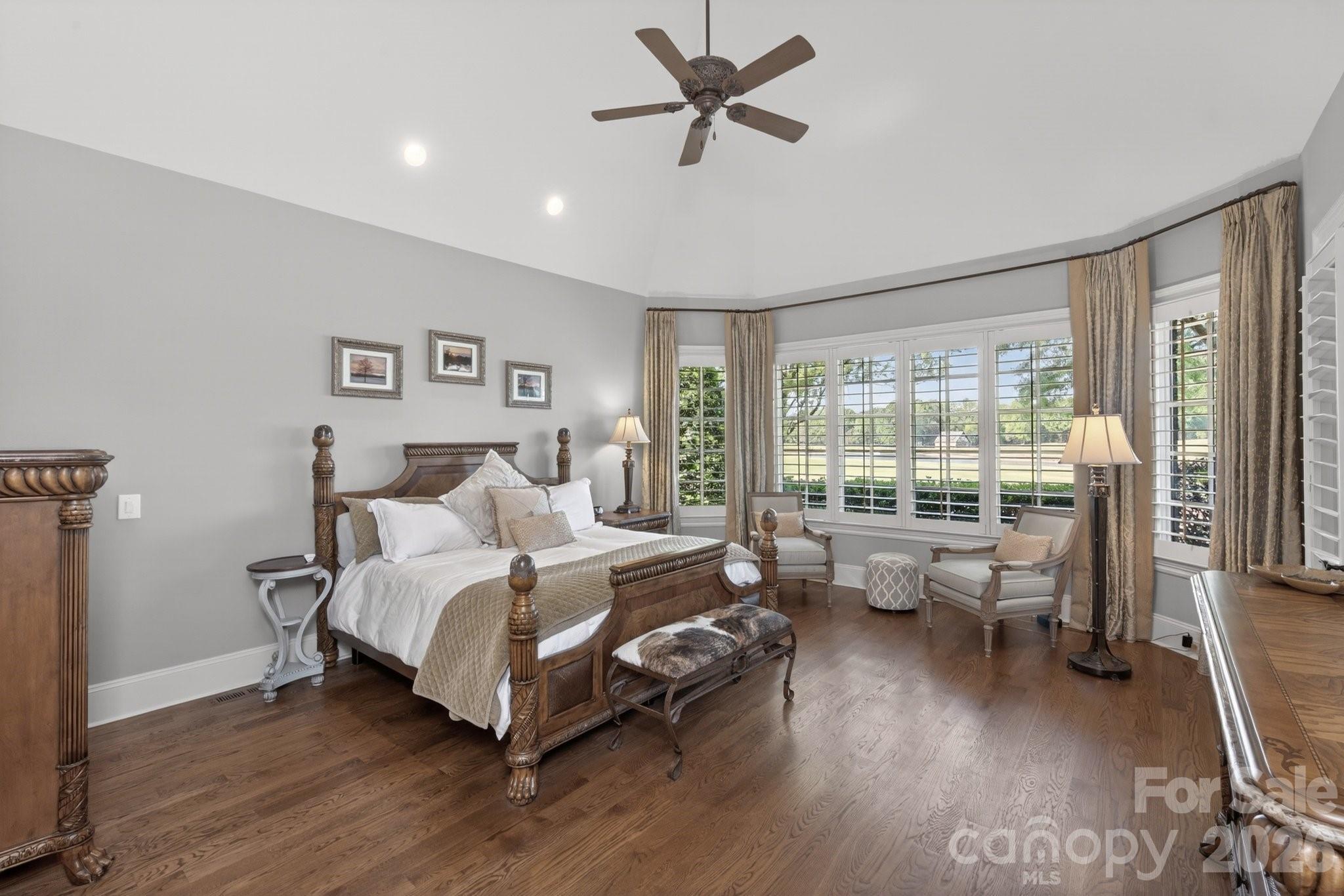 306 Royal Crescent Lane