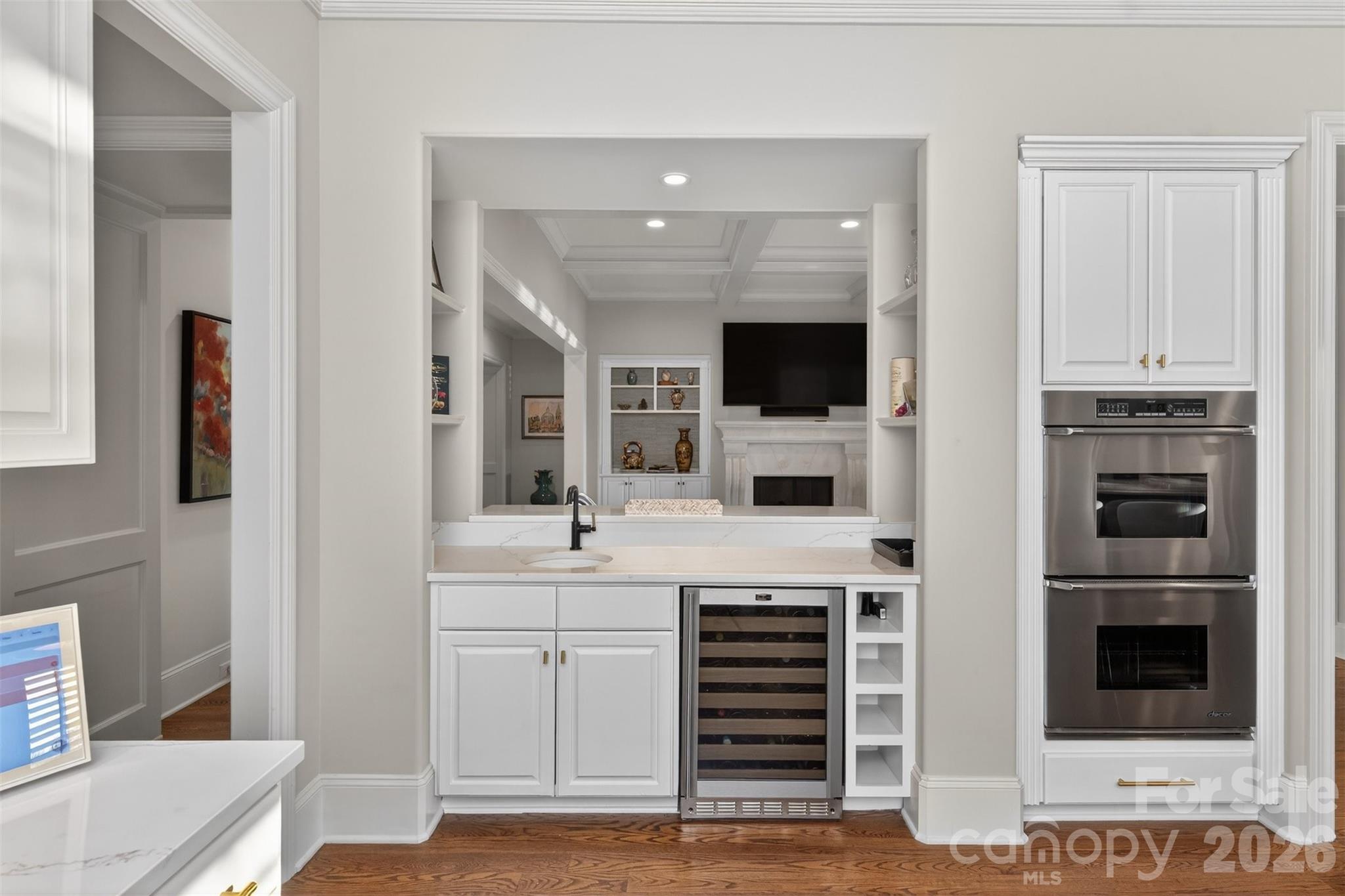 306 Royal Crescent Lane