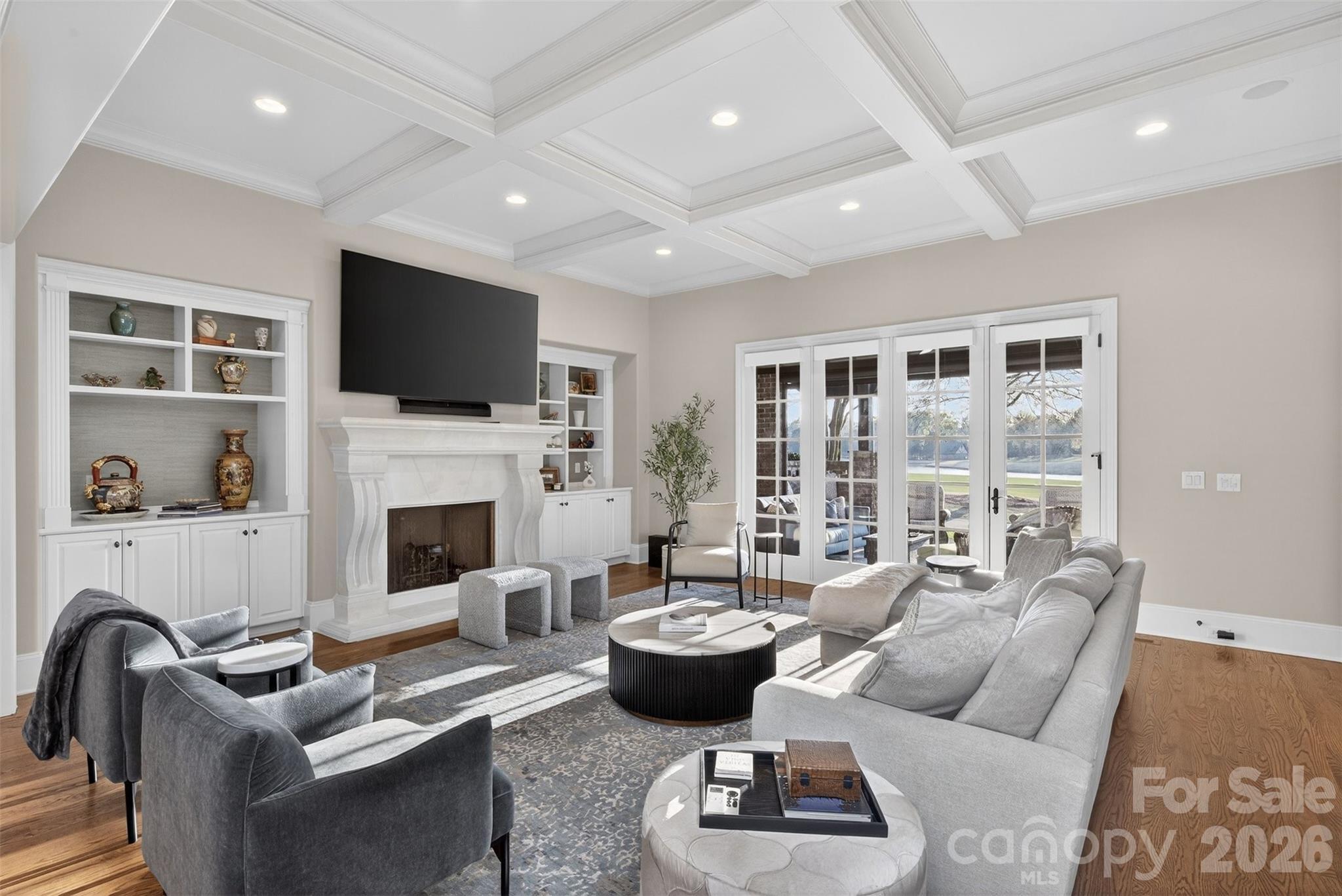 306 Royal Crescent Lane