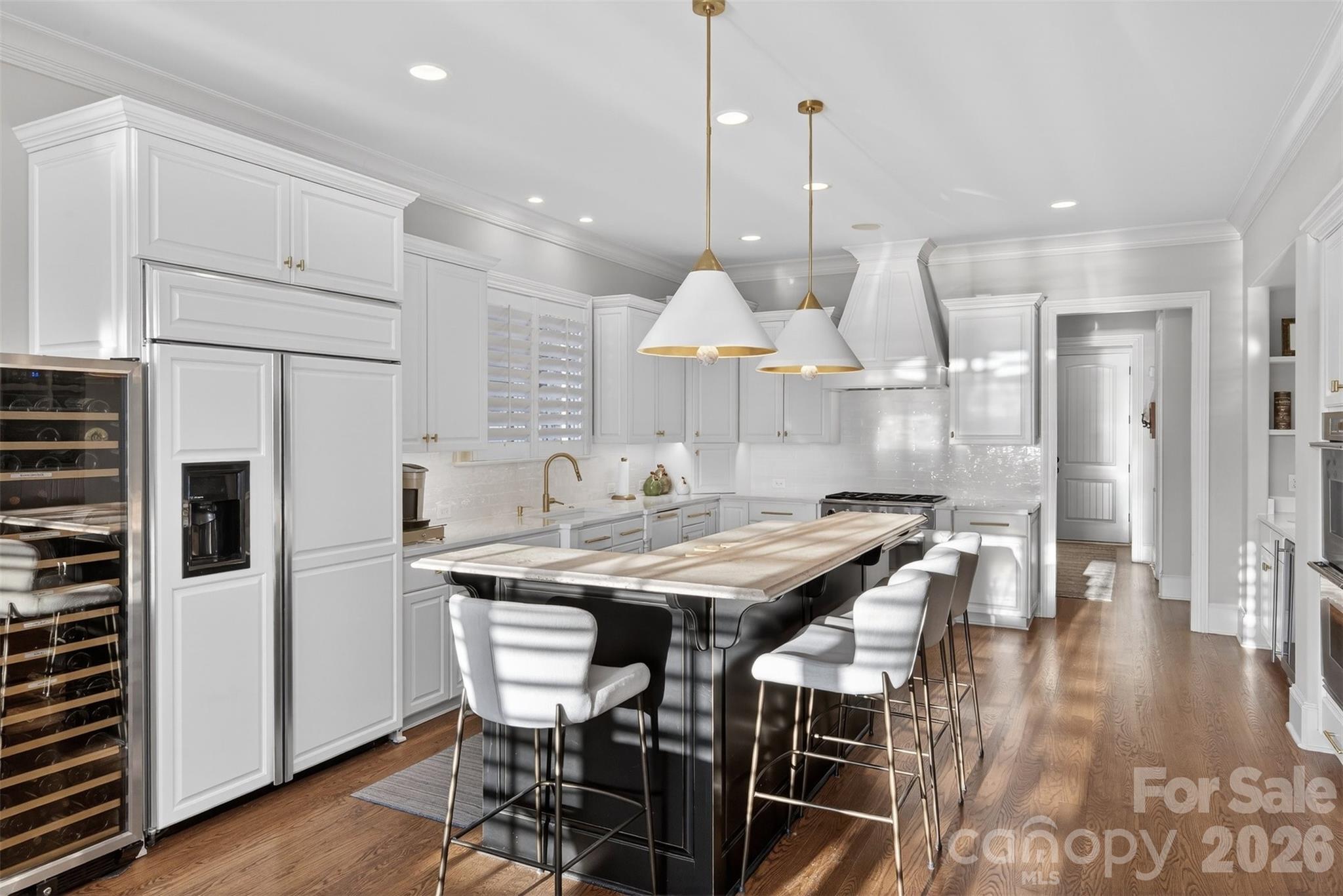 306 Royal Crescent Lane