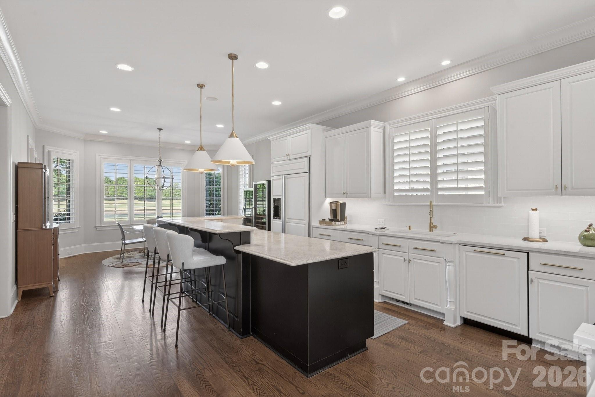 306 Royal Crescent Lane