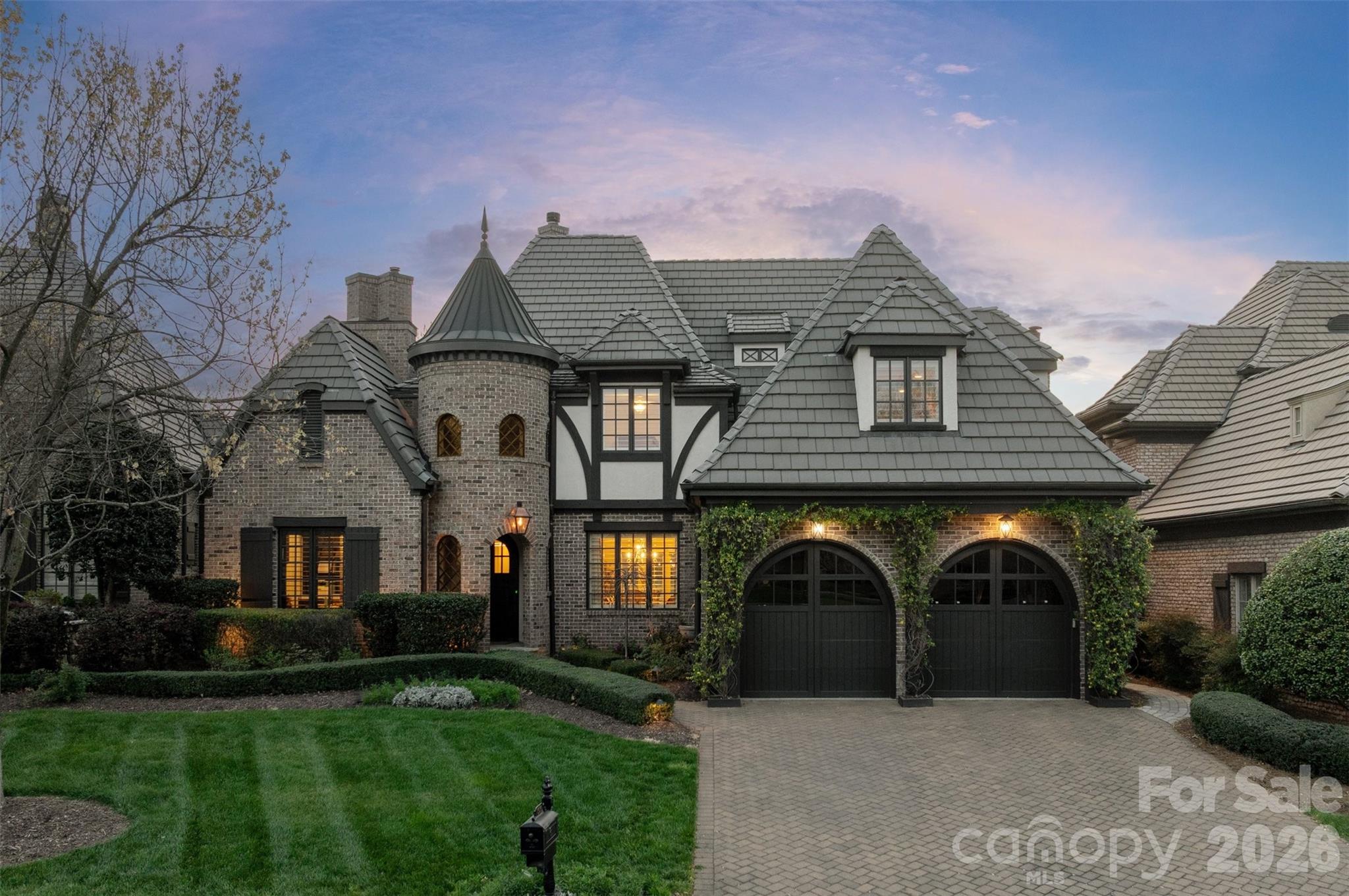 306 Royal Crescent Lane