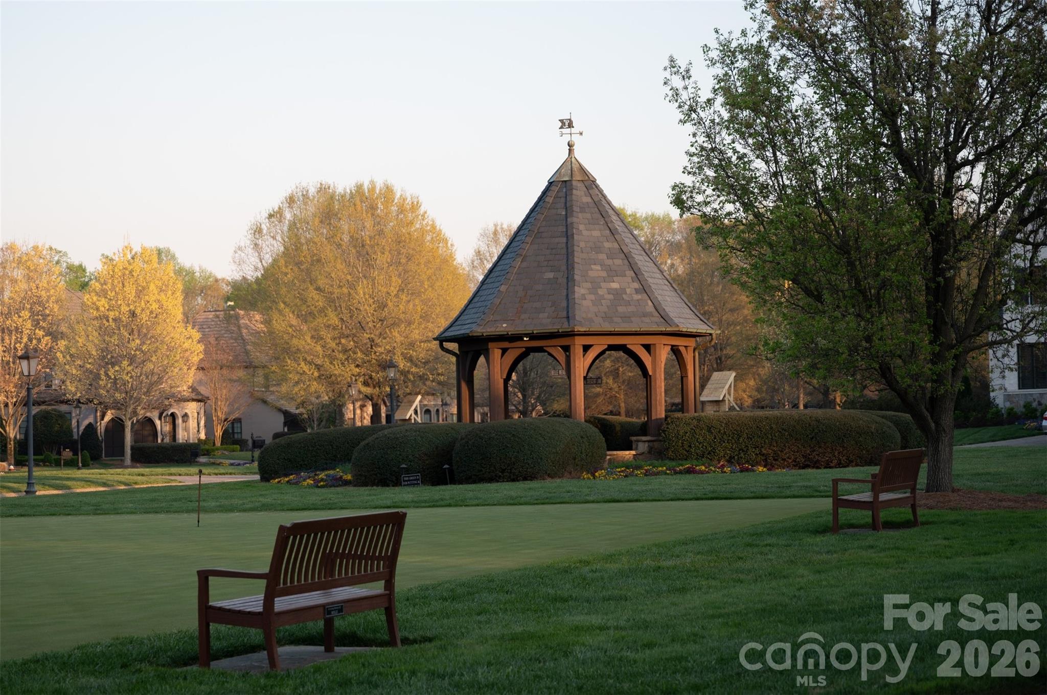 306 Royal Crescent Lane