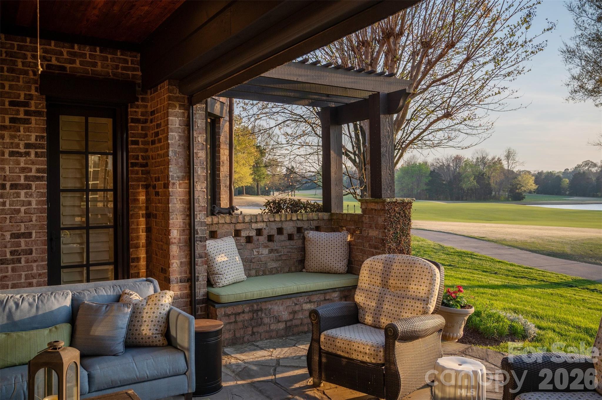 306 Royal Crescent Lane