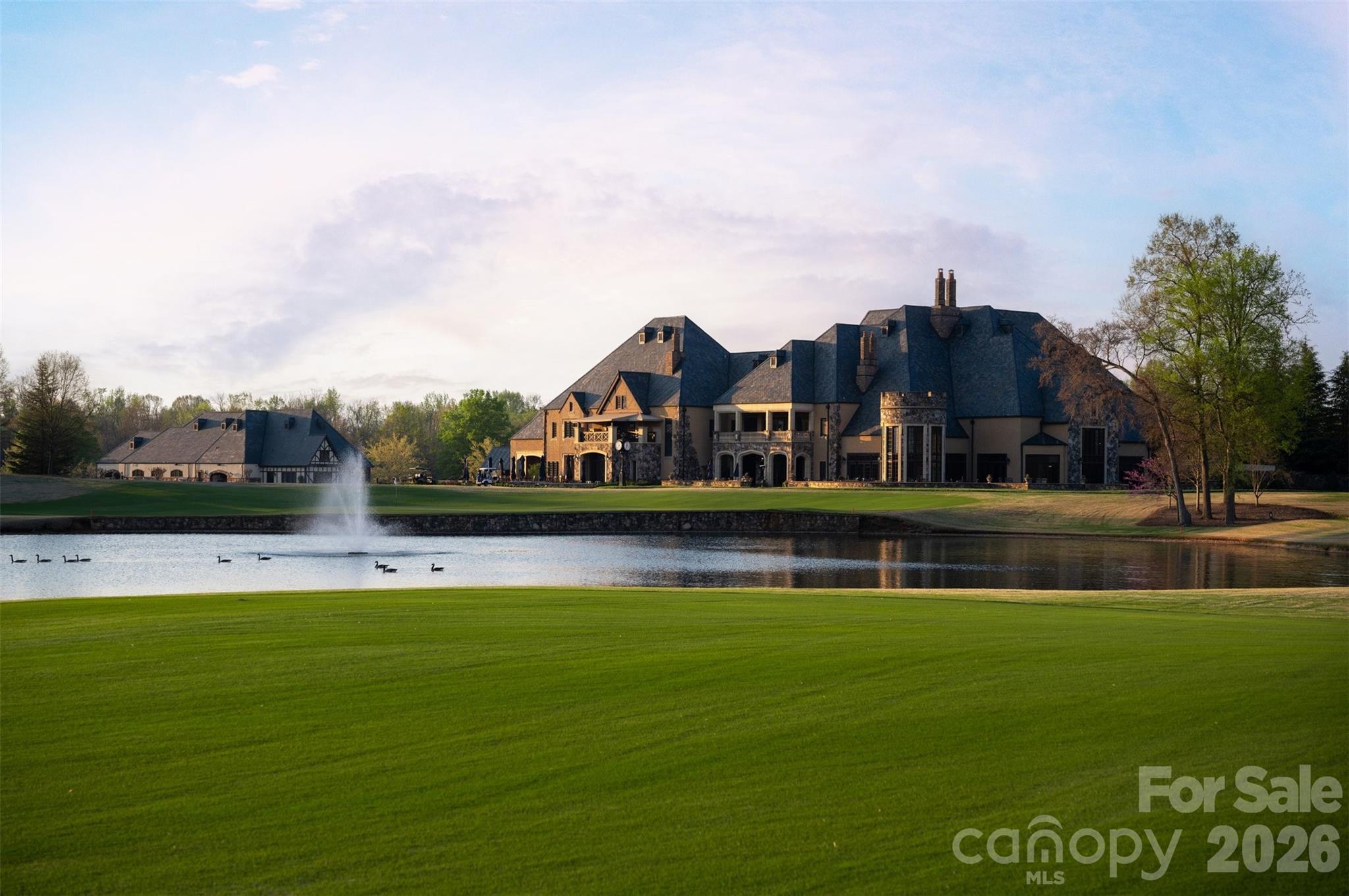 306 Royal Crescent Lane