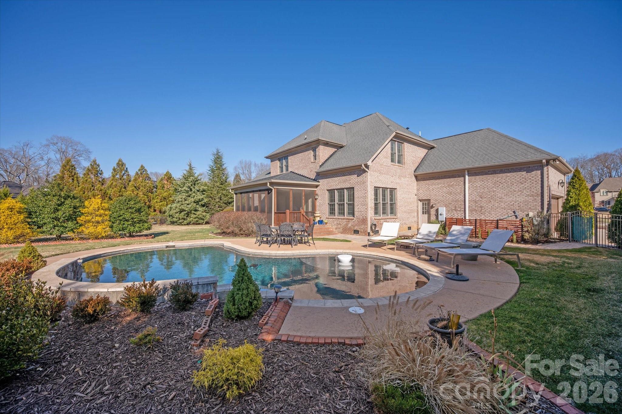 523 Valley Run Drive