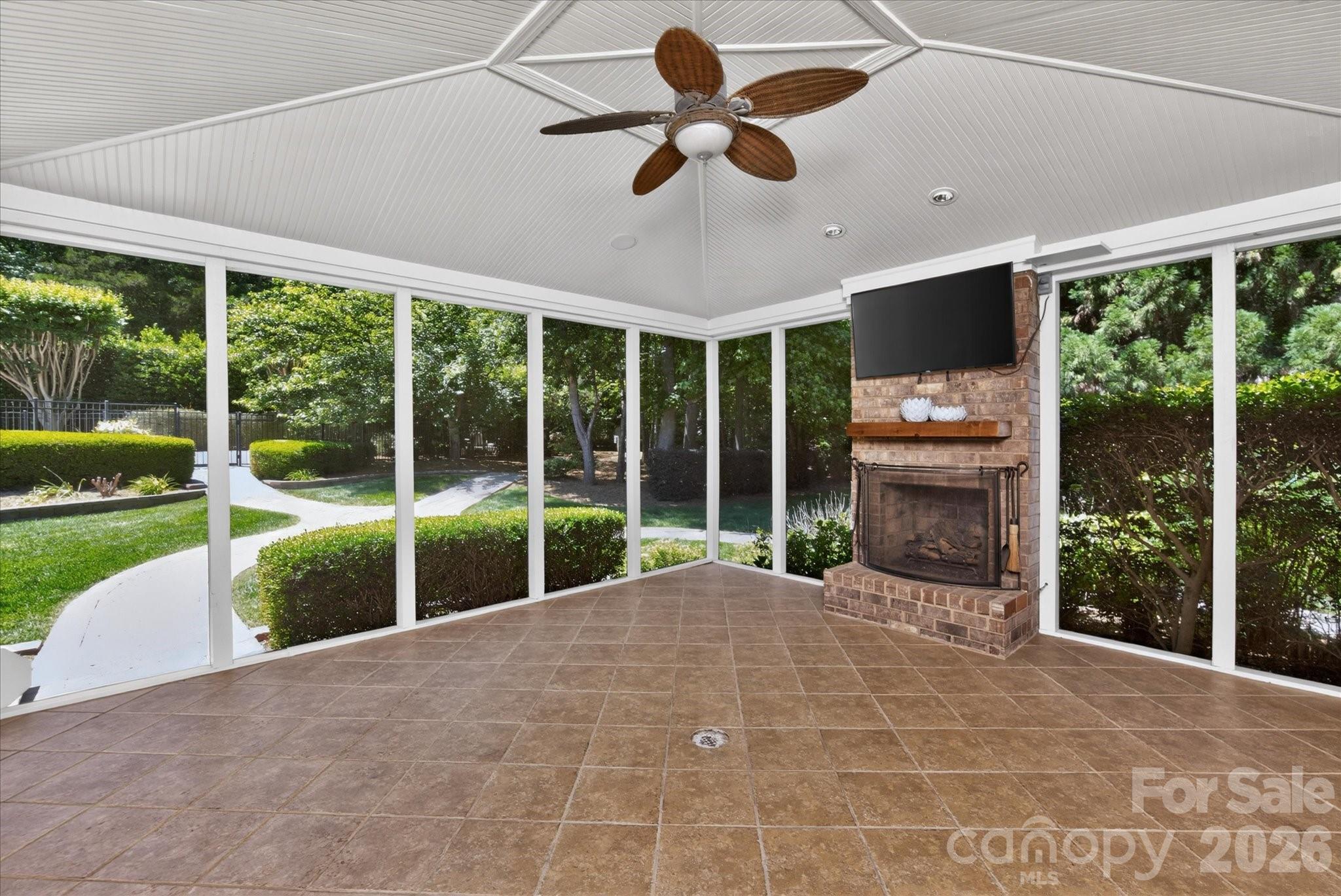 9223 Skipaway Drive