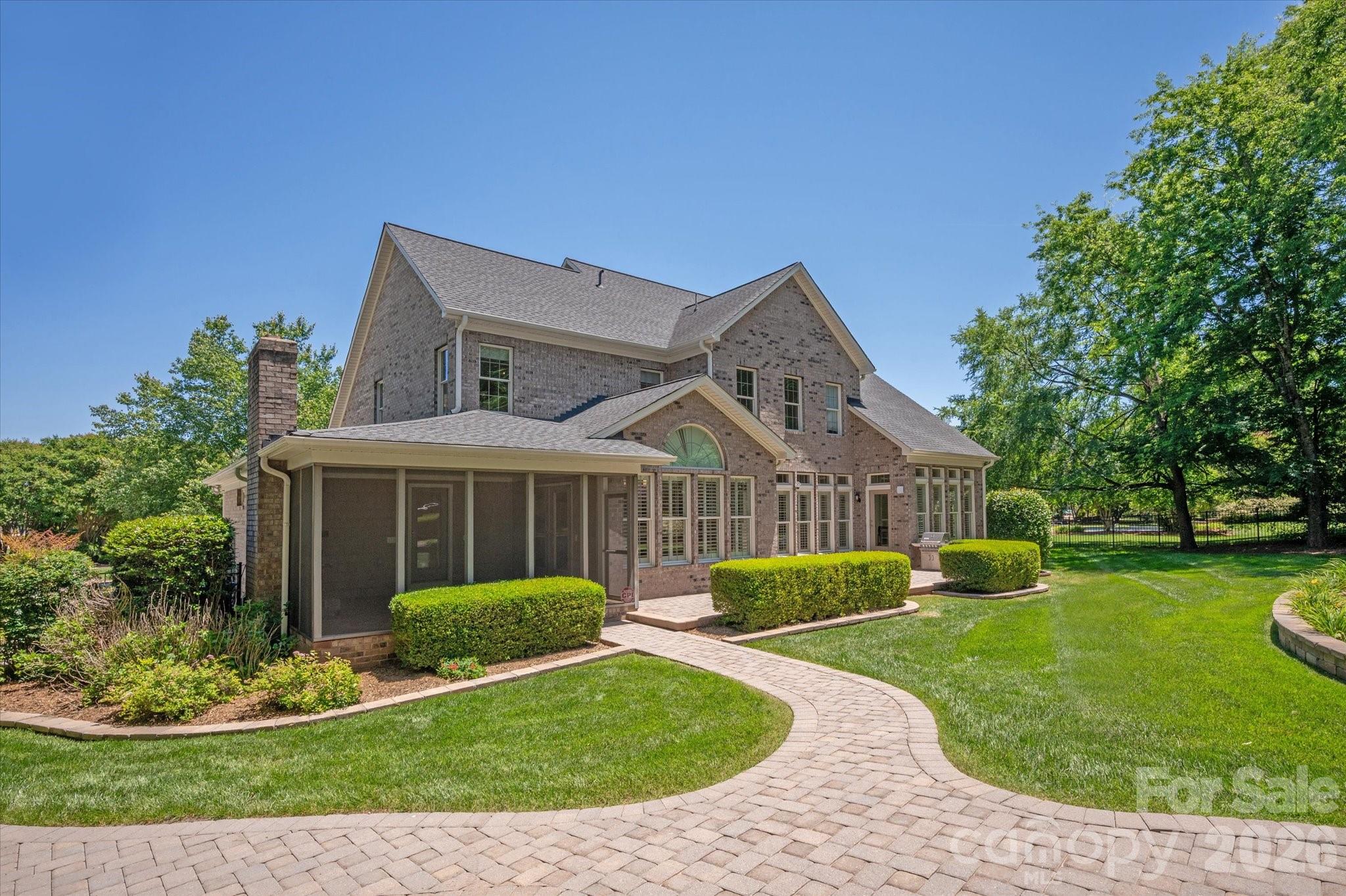 9223 Skipaway Drive