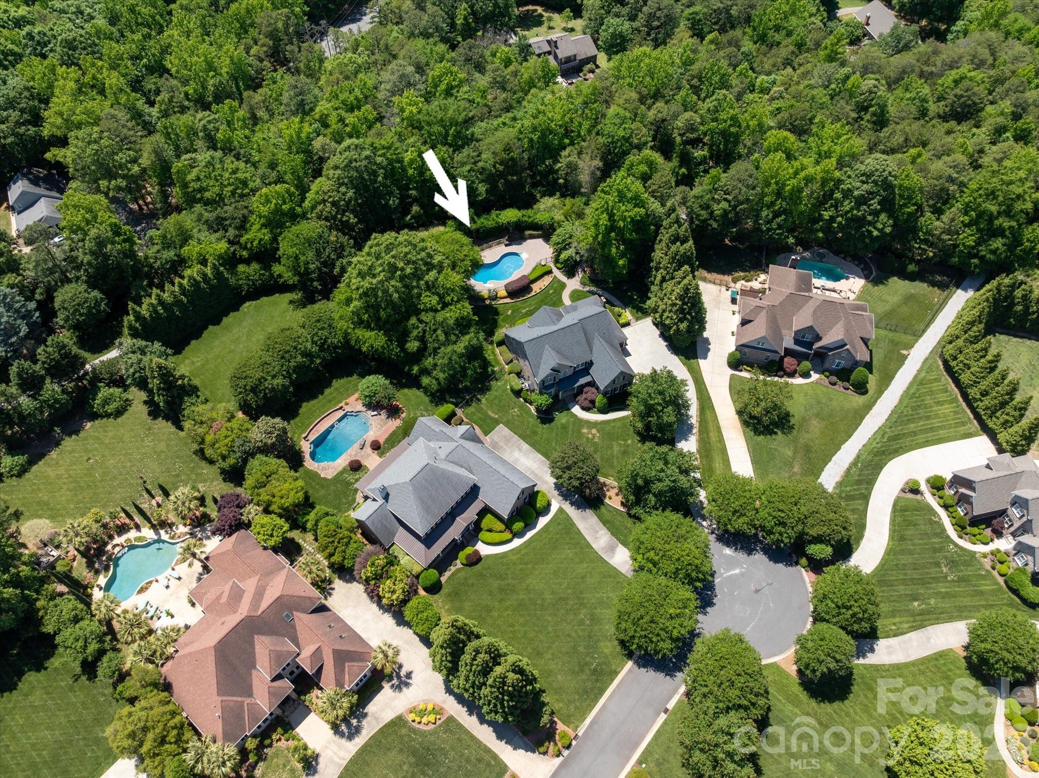 9223 Skipaway Drive