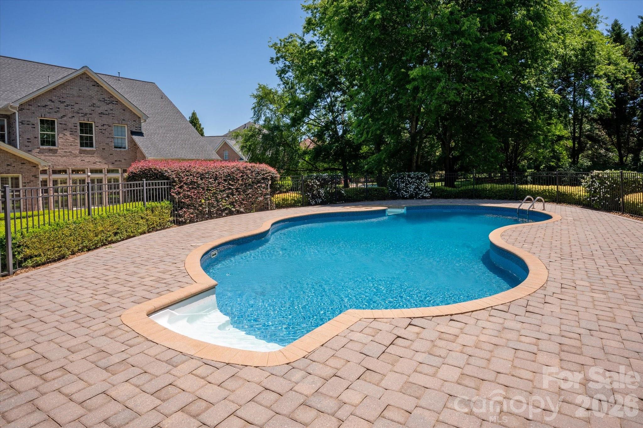 9223 Skipaway Drive