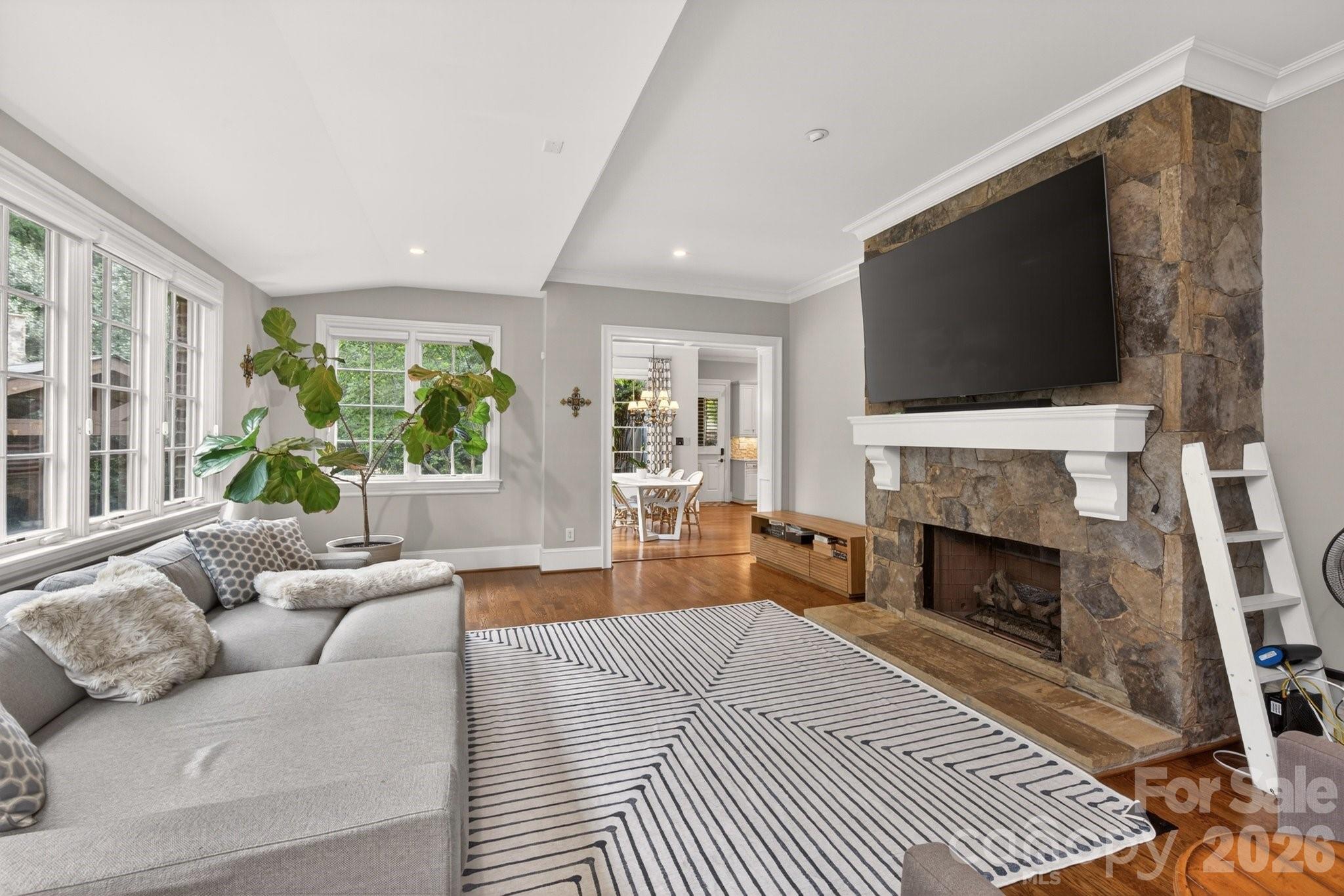 8304 Marcliffe Court