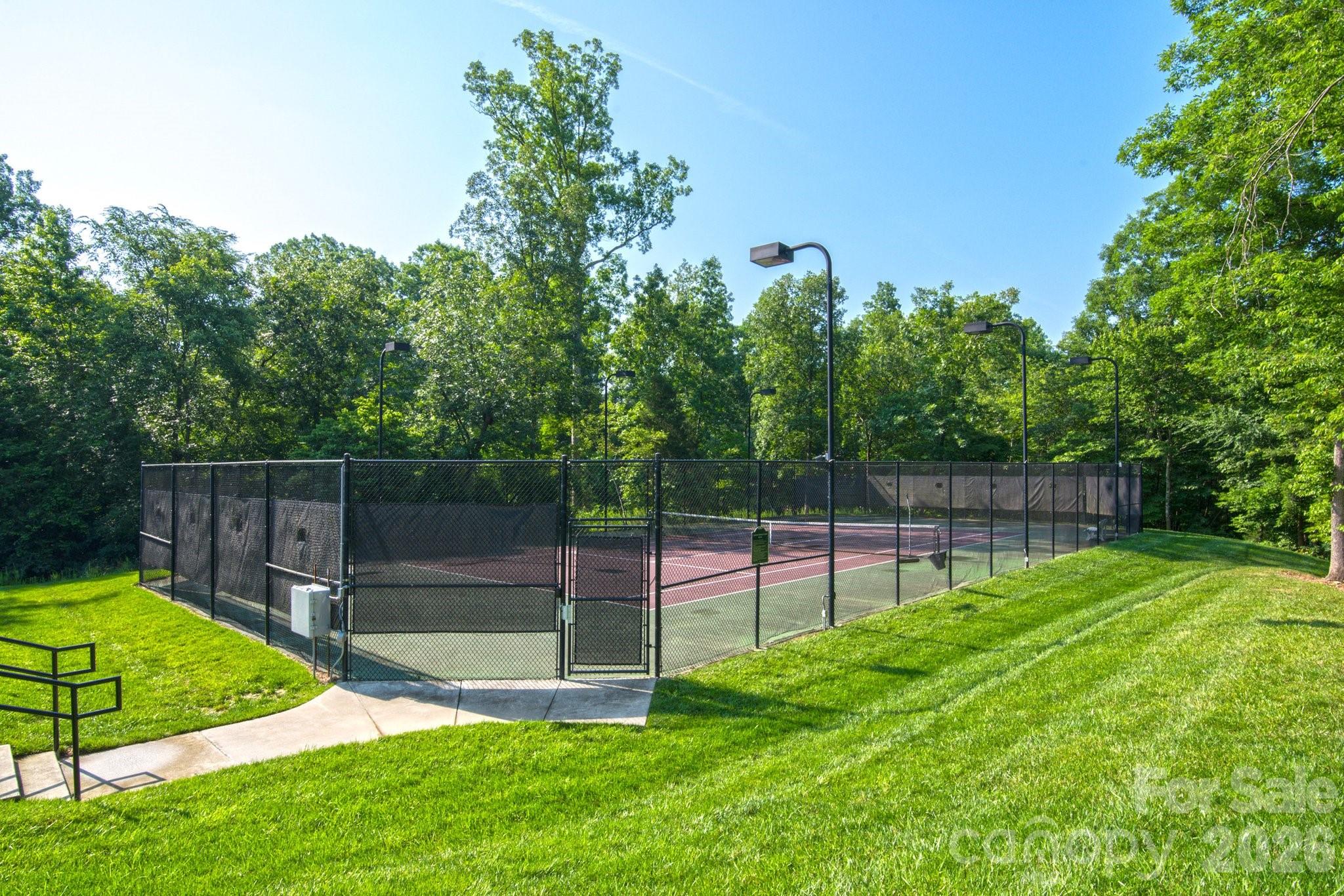 1265 Hamburg Court