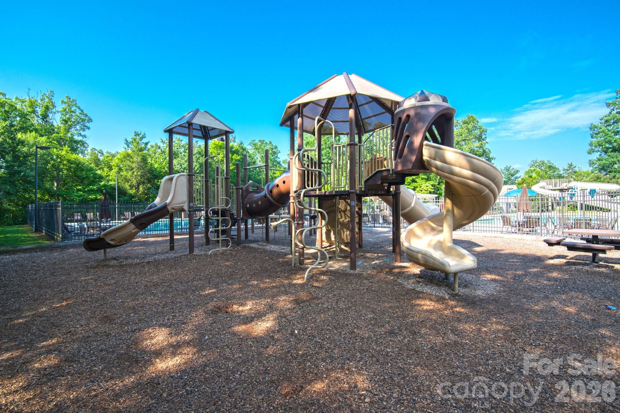 1265 Hamburg Court