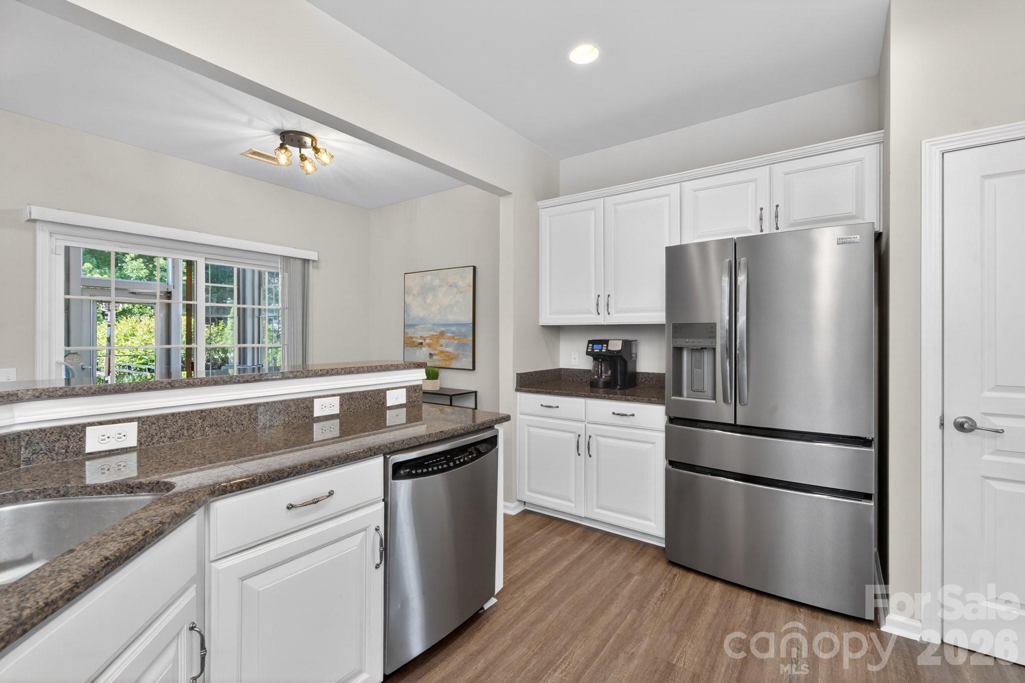 1265 Hamburg Court
