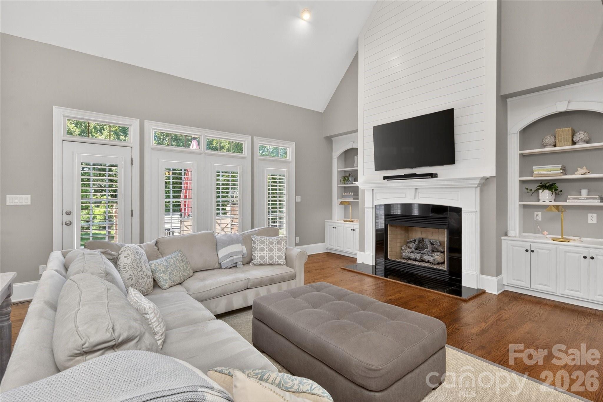 8707 Calumet Farms Drive