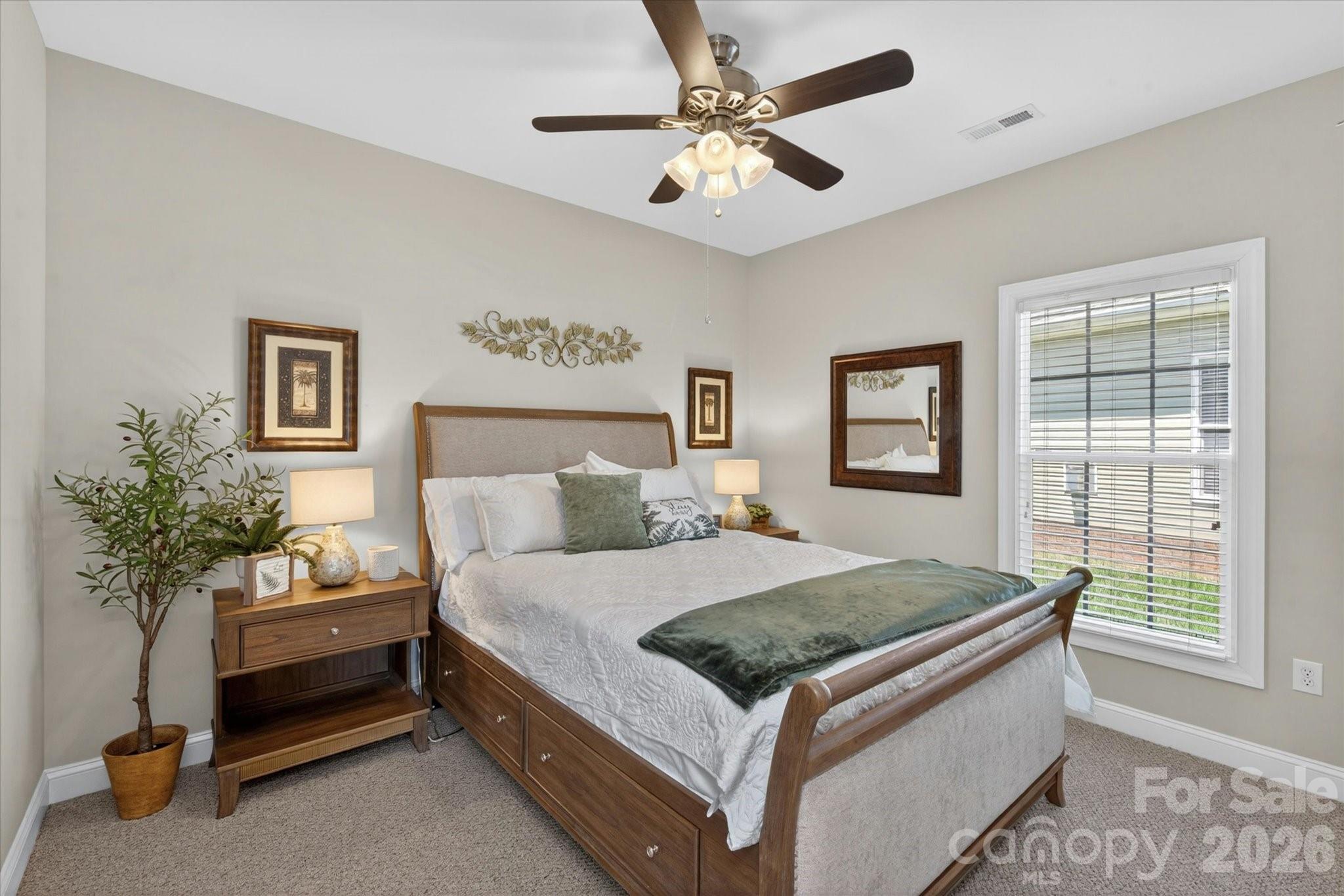 1047 Curry Way