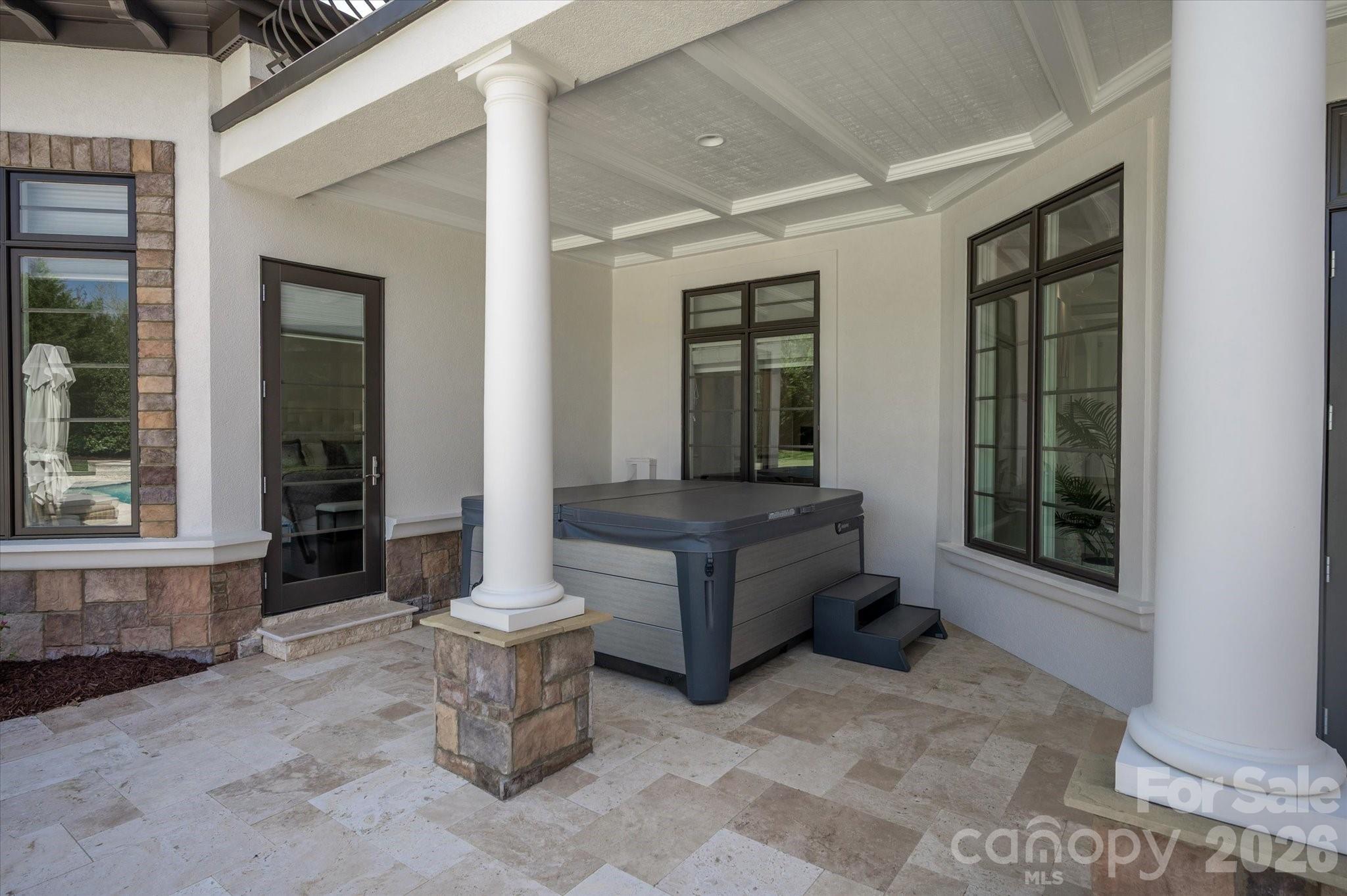 9602 Gato Del Sol Court