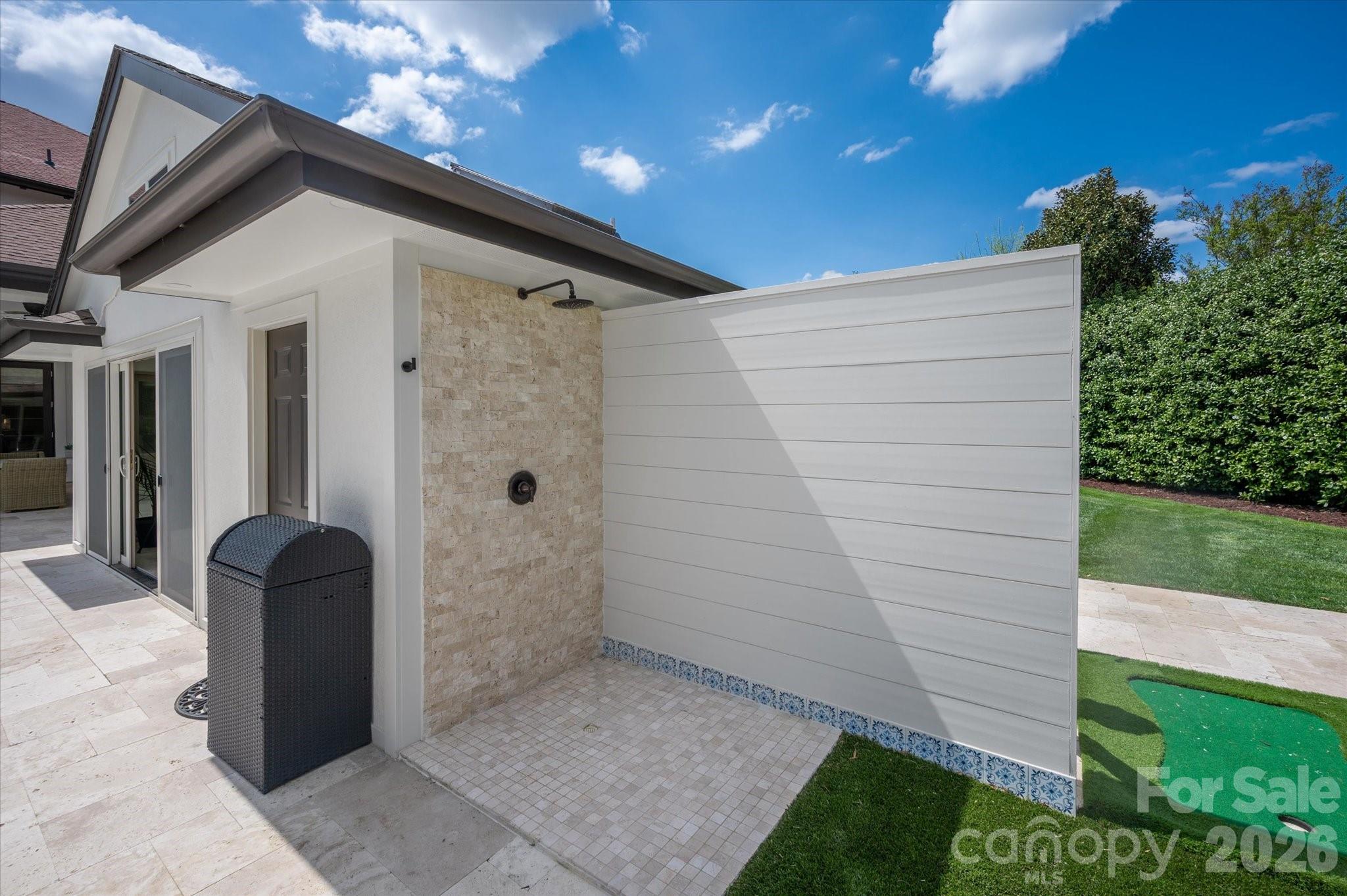 9602 Gato Del Sol Court